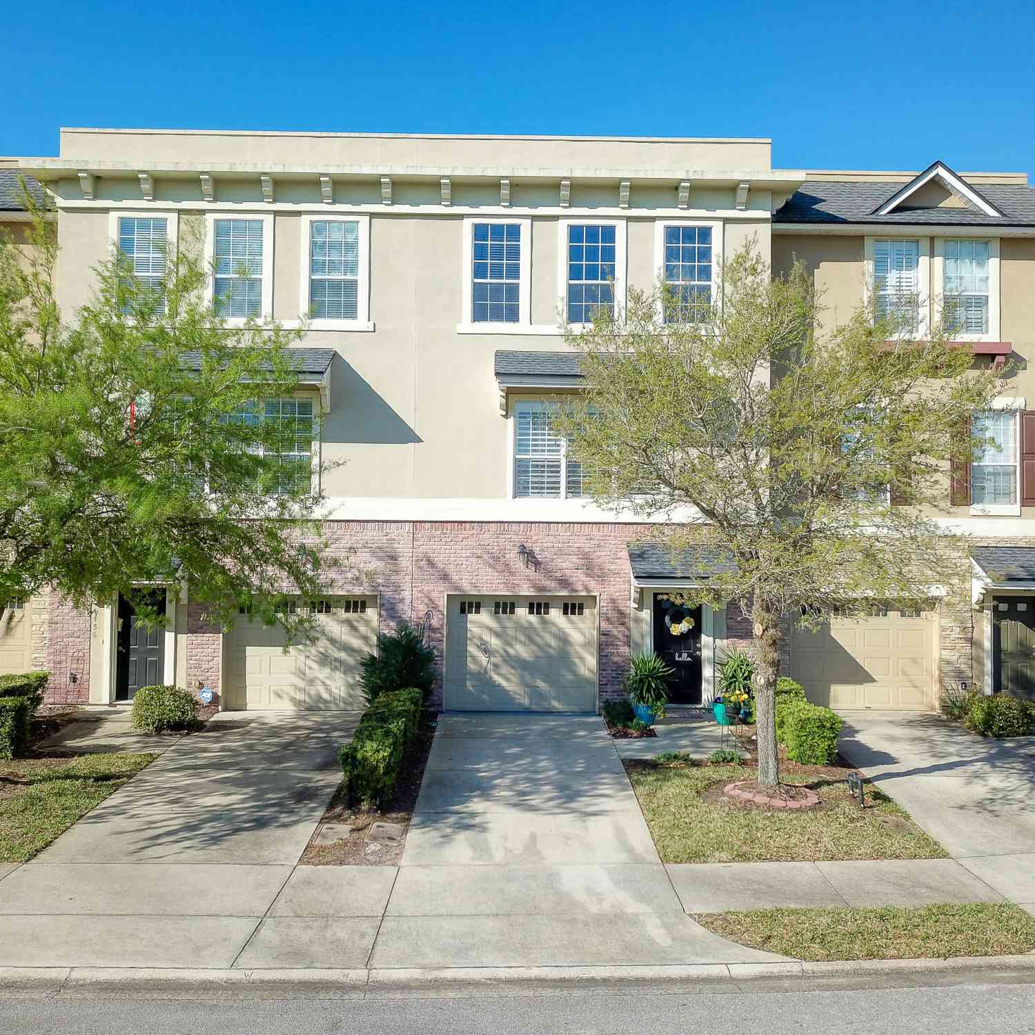 Townhouse For Rent - 4454 Capital Dome Drive<br/> Duval County, Jacksonville, FL 32246
