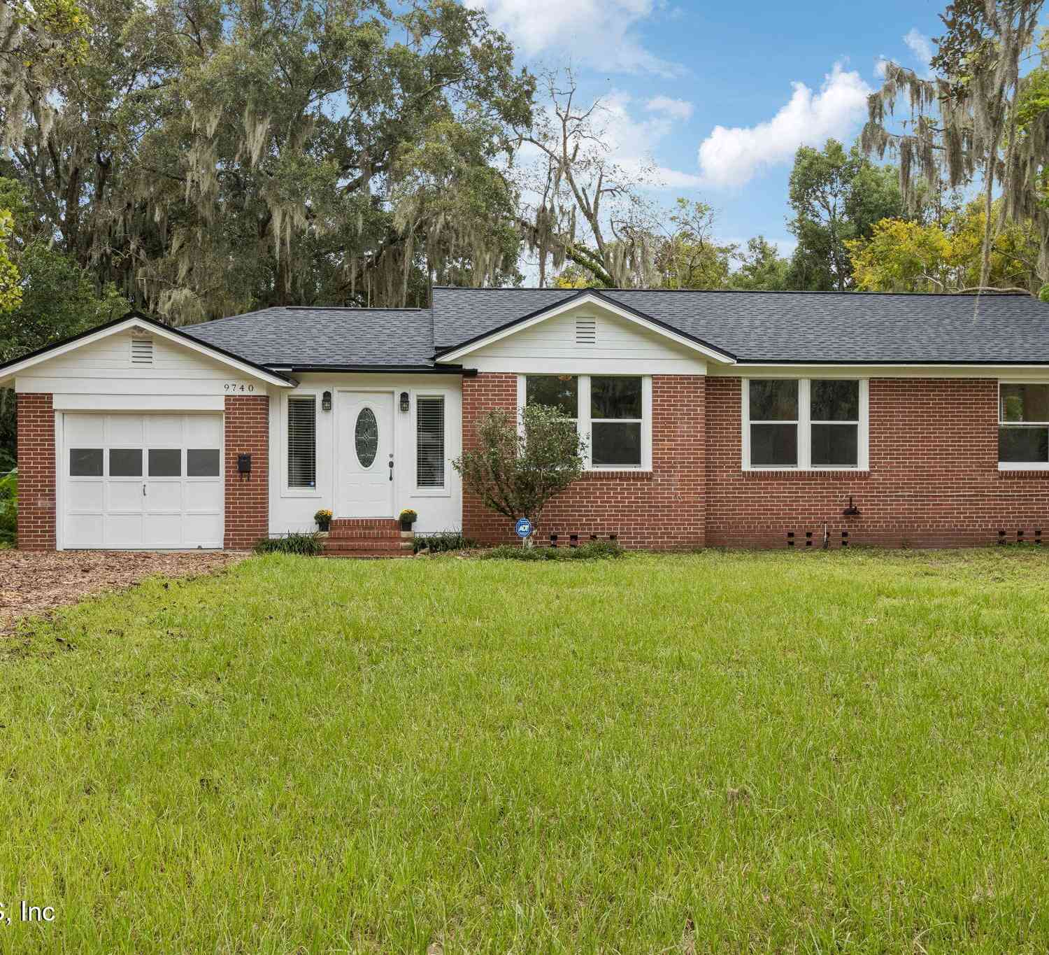 Homes For Sale - 9740 Orr Court<br/> Jacksonville, FL 32246
