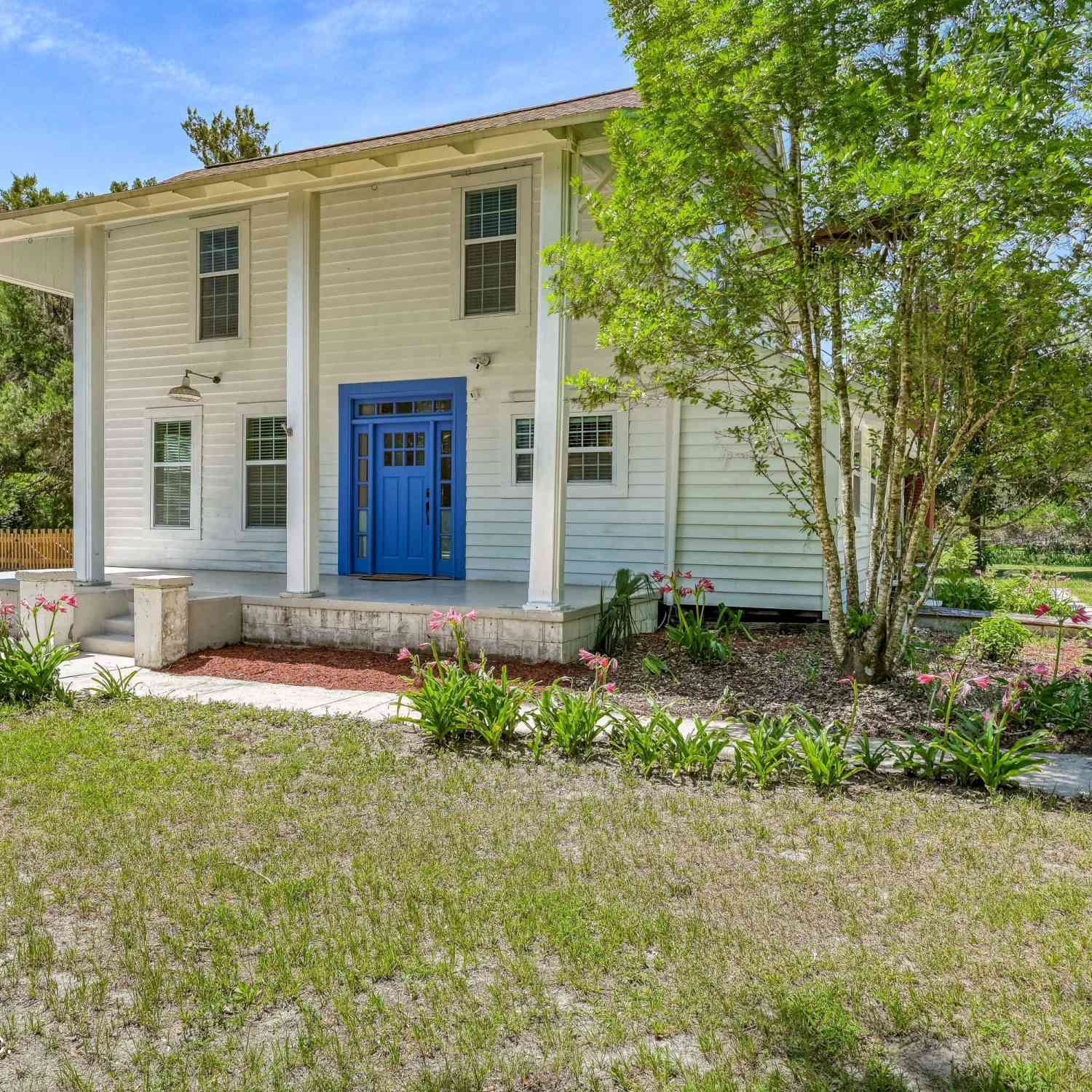Homes For Sale - 117 Oak Lane<br/> Palatka, FL 32177