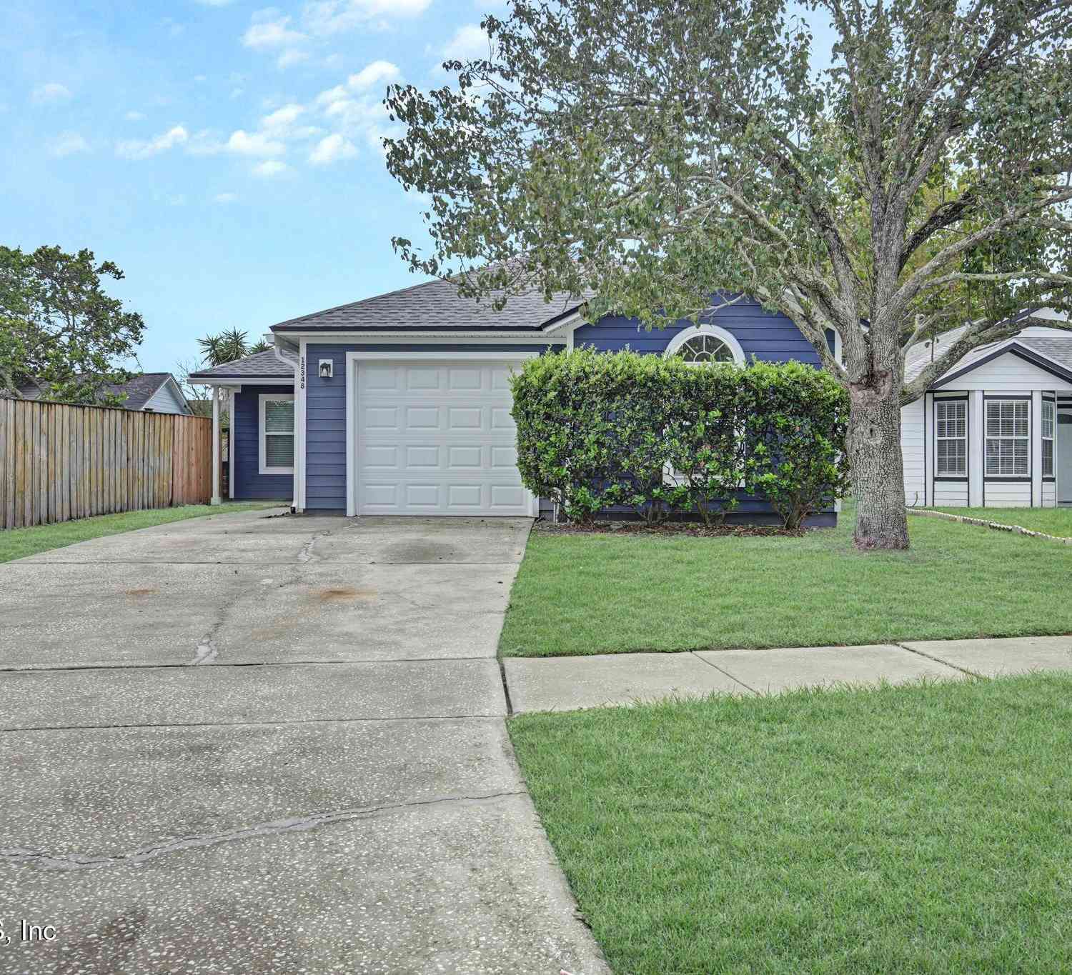 Homes For Sale - 12348 Mastin Cove Road<br/> Jacksonville, FL 32225