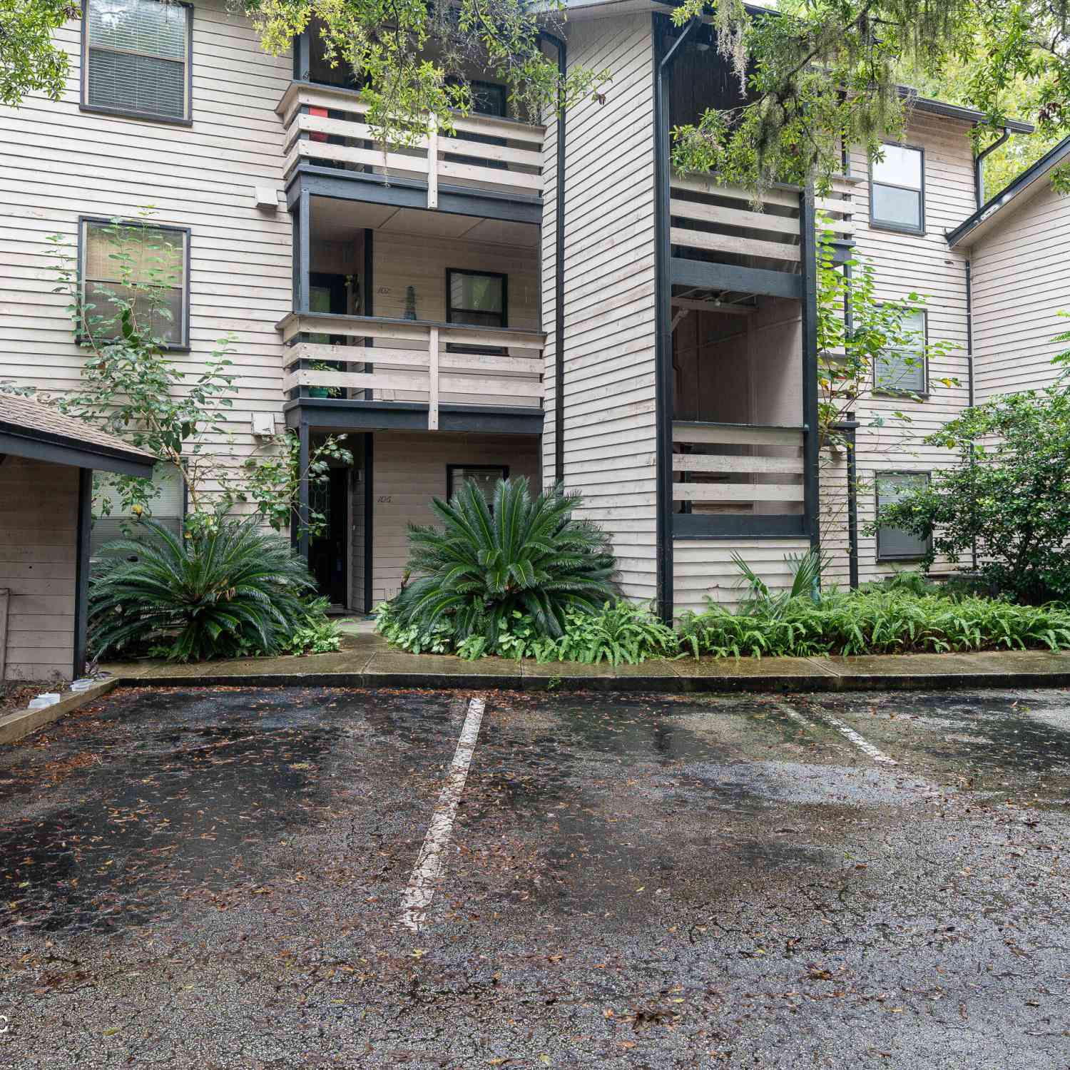 Condo For Sale - 1604 Arcadia Drive #106<br/> Jacksonville, FL 32207
