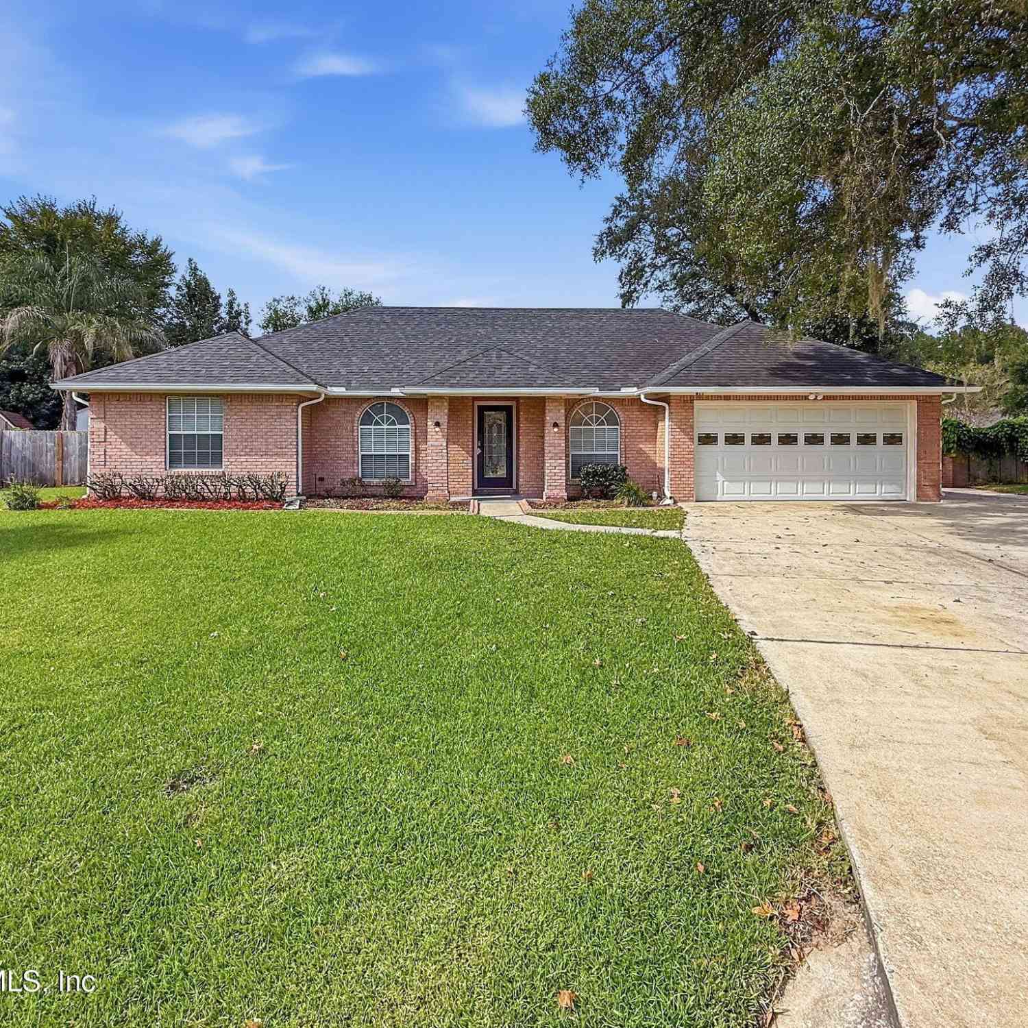 Homes For Sale - 811 Swinford Court<br/> Clay County, Orange Park, FL 32065