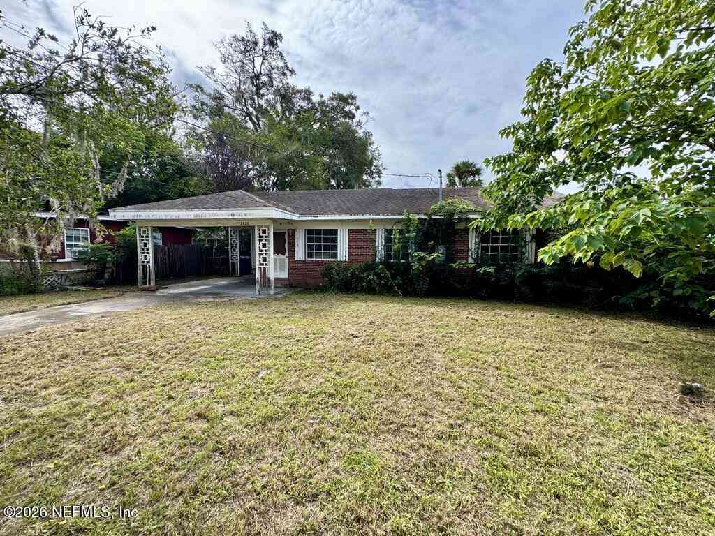 Homes For Sale - 7928 Free Avenue<br/> Jacksonville, FL 32211