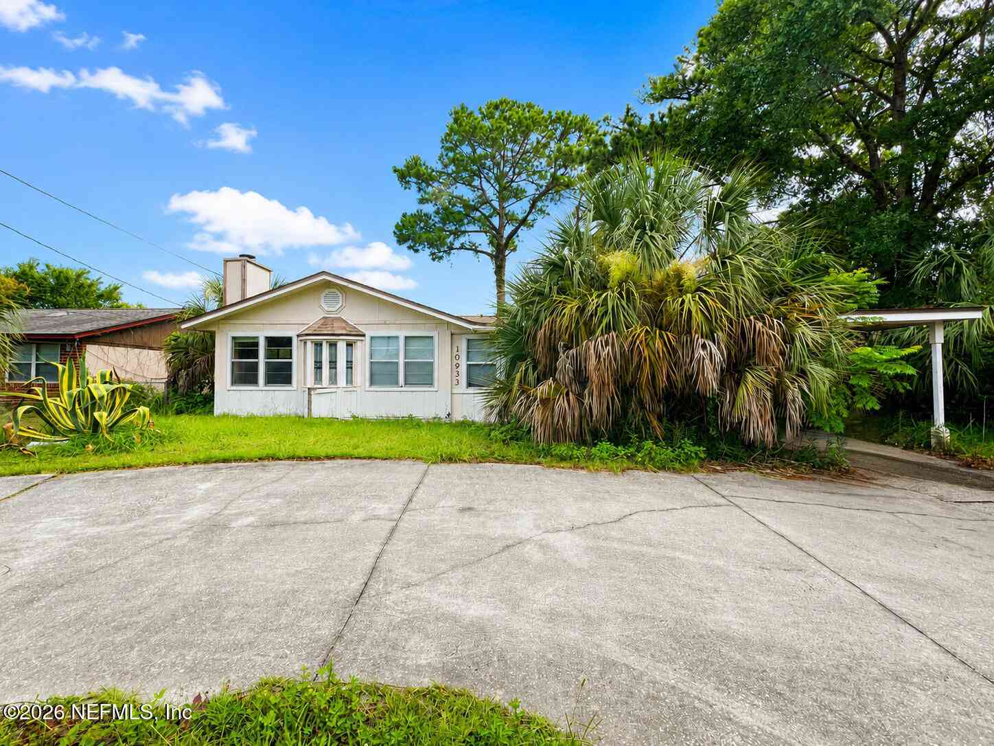 Homes For Sale - 10933 Luana Drive<br/> Jacksonville, FL 32246
