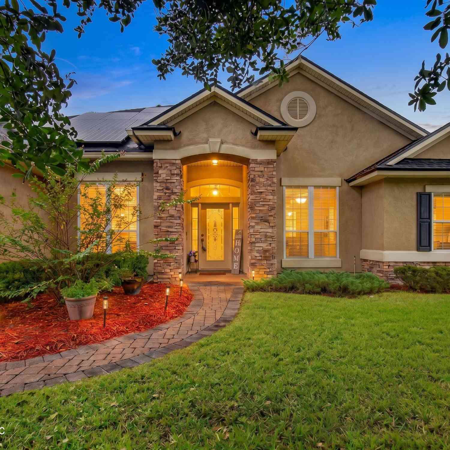 Homes For Sale - 1372 Eagle Crossing Drive<br/> Clay County, Orange Park, FL 32065