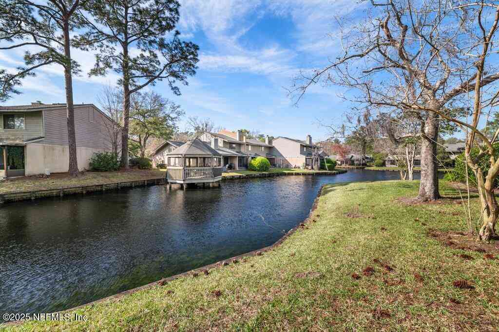 Condo For Sale - 7701 Baymeadows Circle #1154<br/> Jacksonville, FL 32256