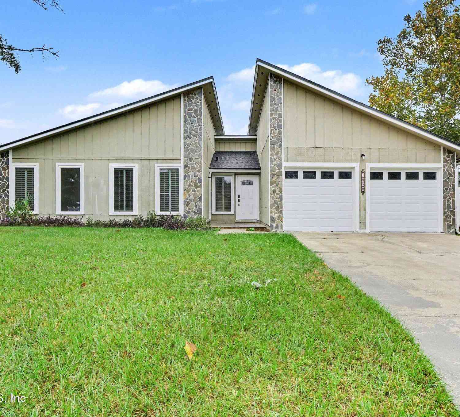 Homes For Sale - 1058 Rene Court<br/> Clay County, Orange Park, FL 32065