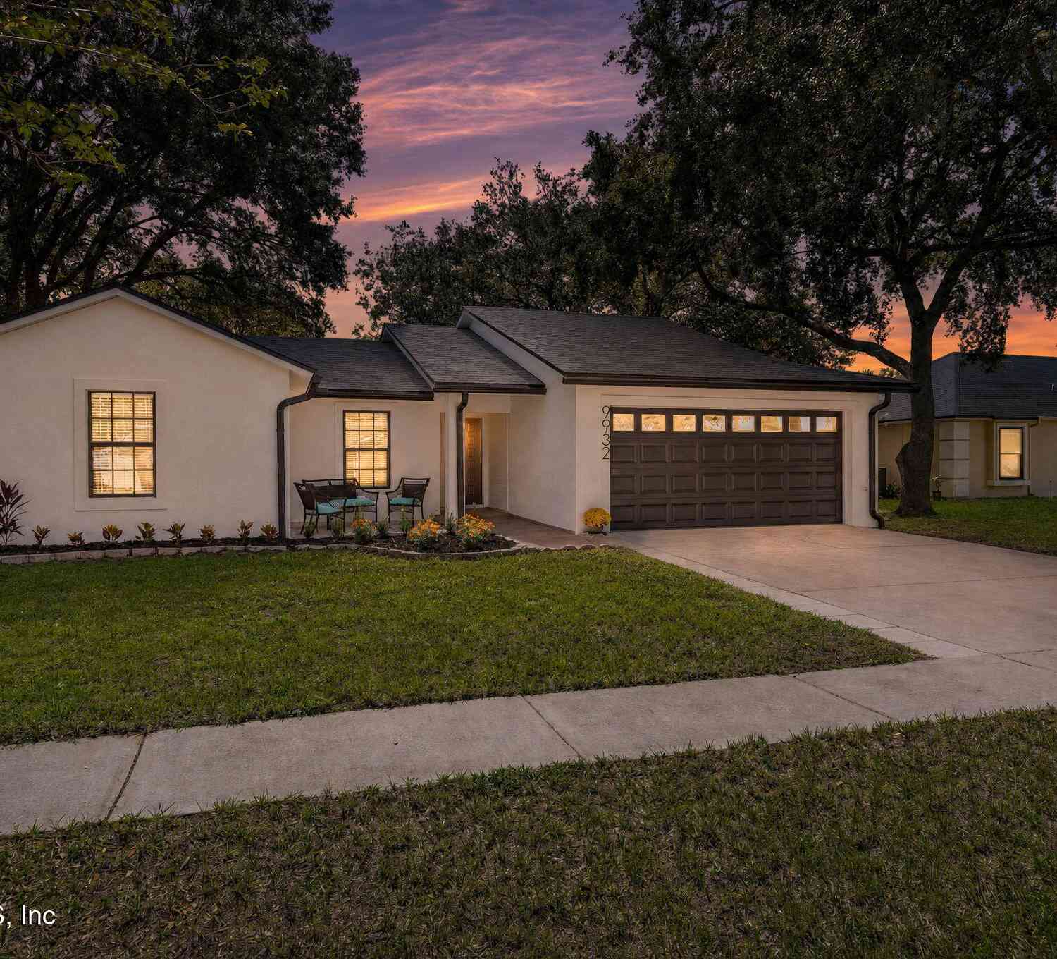 Homes For Sale - 9932 Earlston Street<br/> Orlando, FL 32817