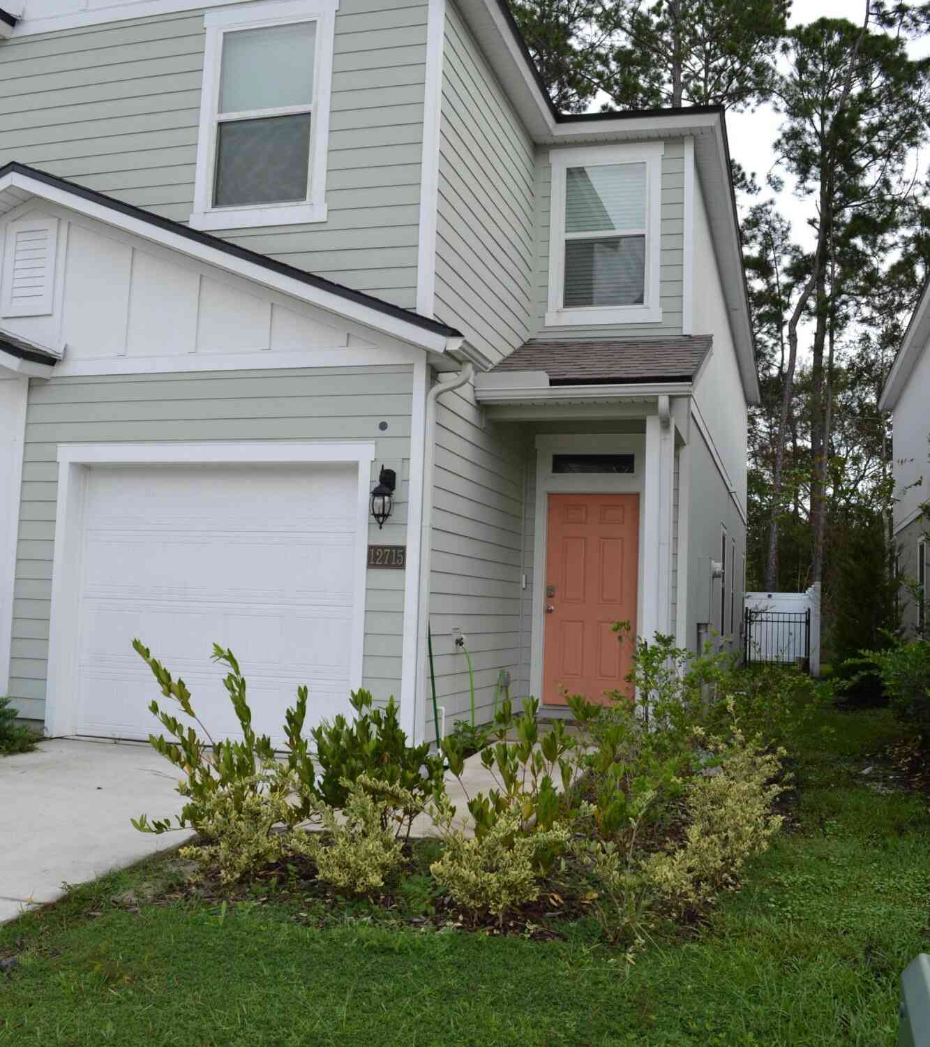 Townhouse For Sale - 12715 Geronimo Place<br/> Jacksonville, FL 32218