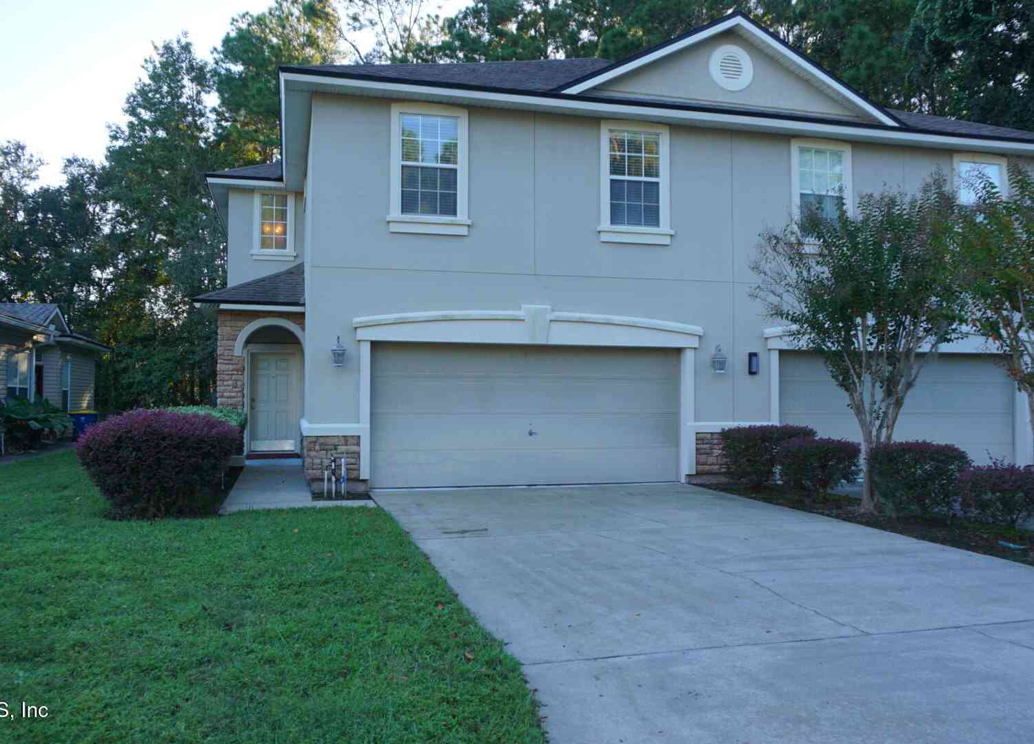 Townhouse For Sale - 12228 Caney Marsh Court<br/> Jacksonville, FL 32218