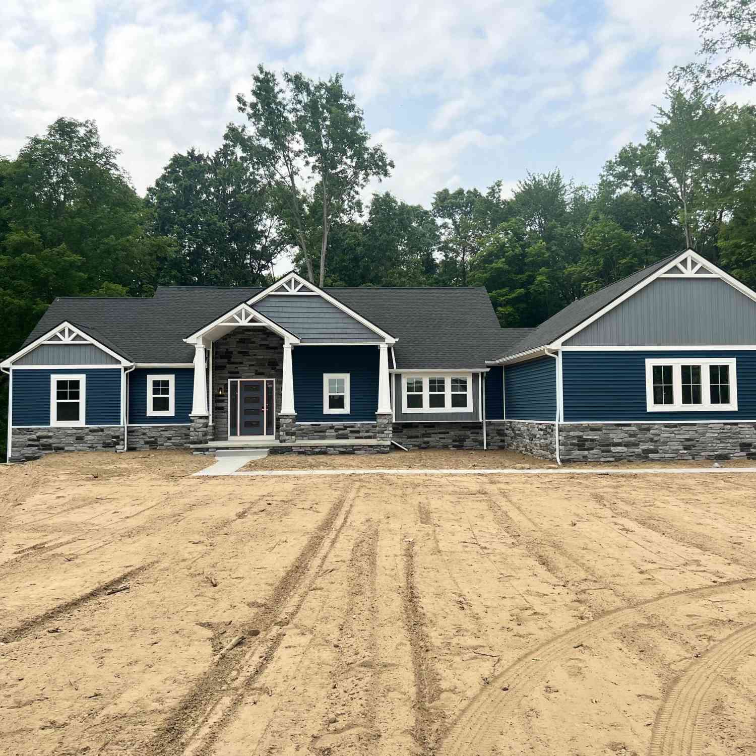 Homes For Sale - 3000 Jewell Road<br/> Howell, MI 48843