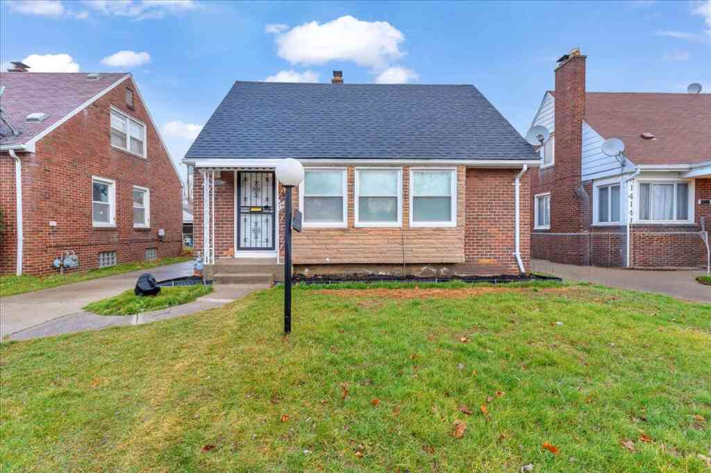 Homes For Sale - 14125 Collingham Drive<br/> Wayne County, Detroit, MI 48205