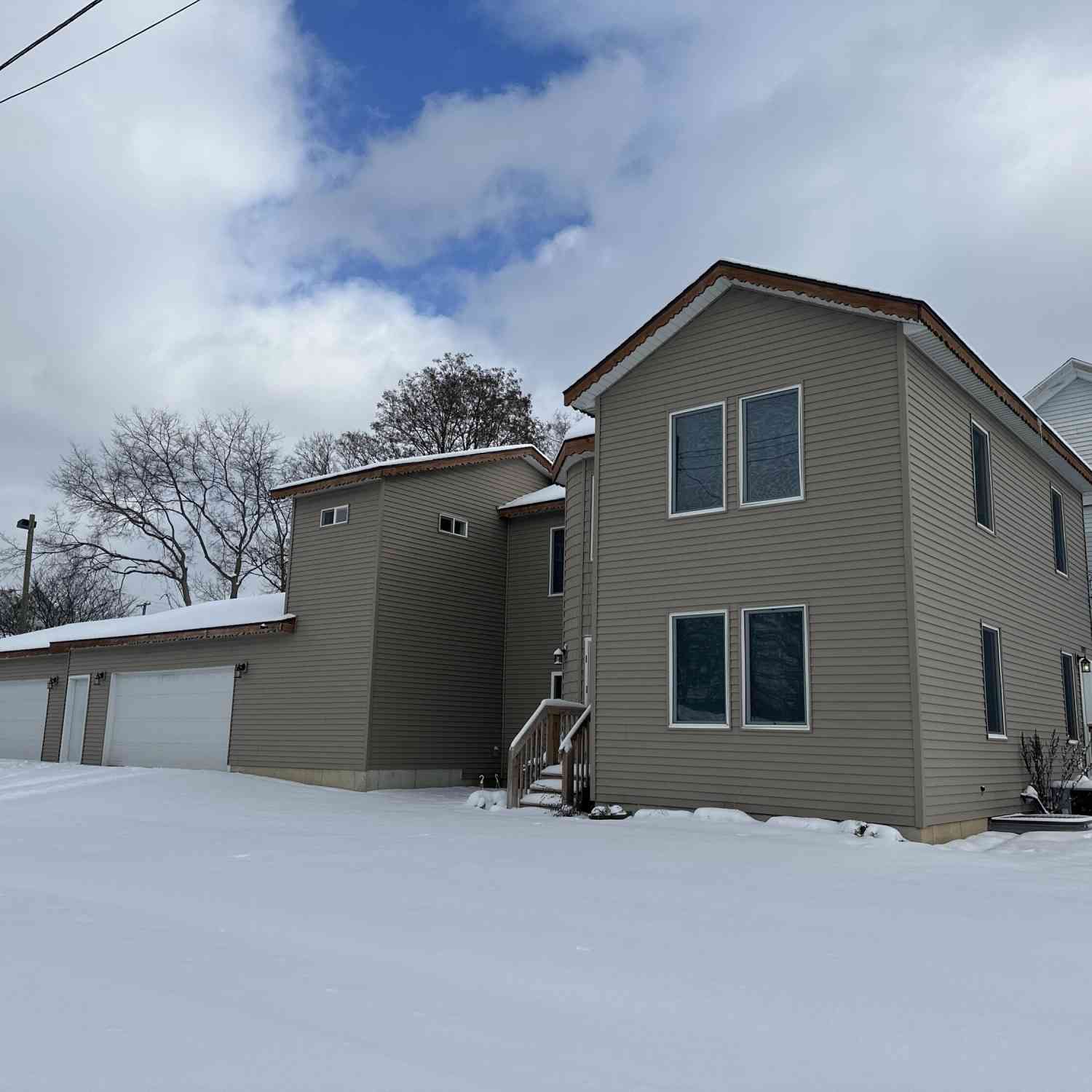 Homes For Sale - 3899 Oakes Street<br/> Kent County, Grandville, MI 49418