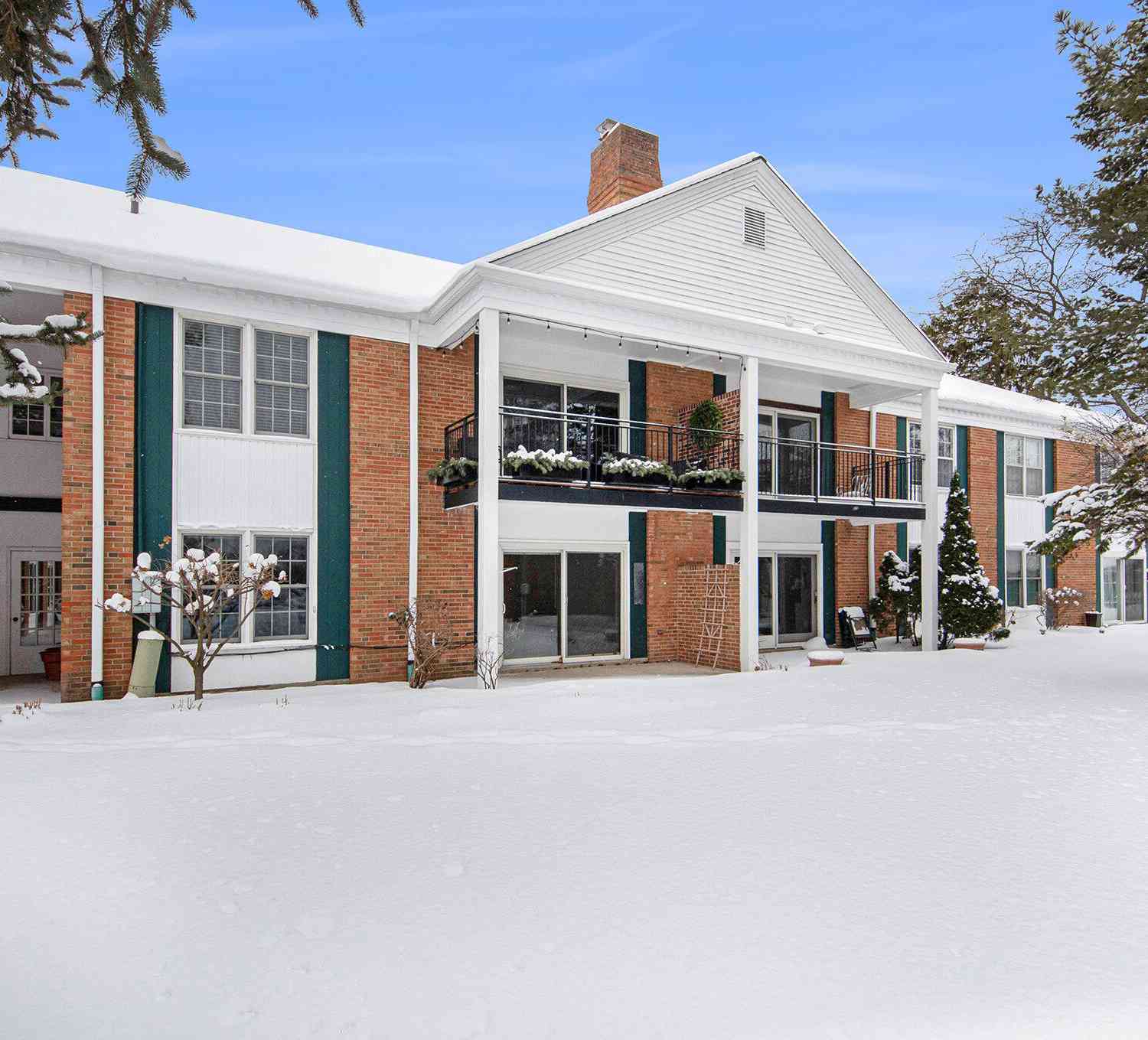 Condo For Sale - 2311 Wealthy Street #4<br/> Grand Rapids, MI 49506