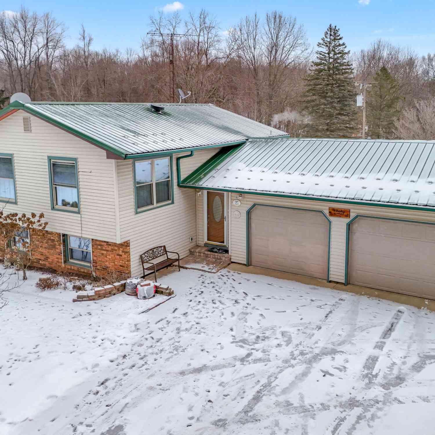 Homes For Sale - 2791 Gardner Road<br/> Hudson, MI 49247