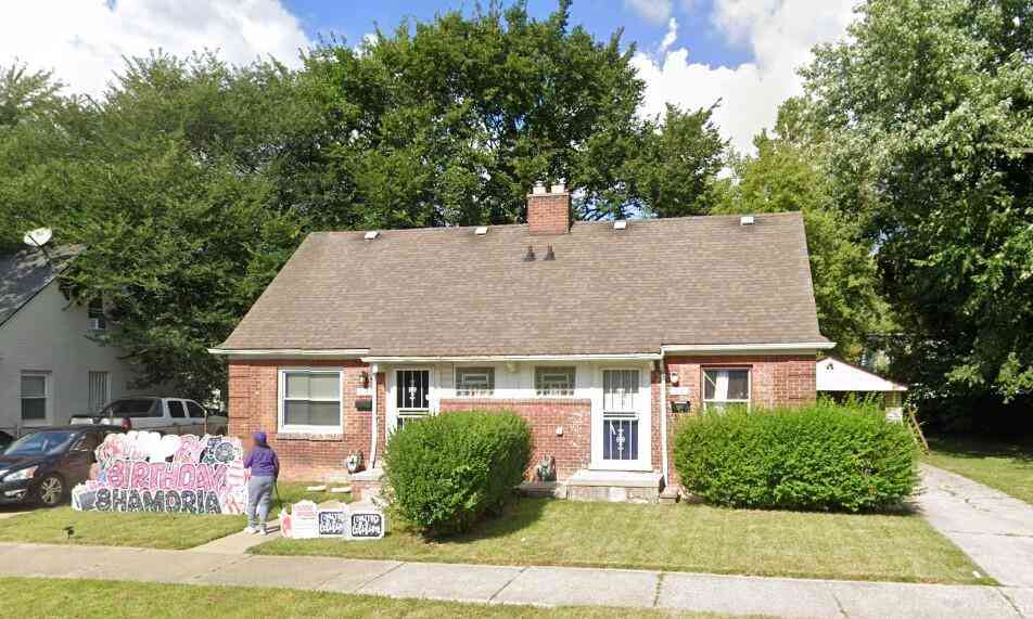 Homes For Sale - 19135 Moross Road<br/> Wayne County, Detroit, MI 48224