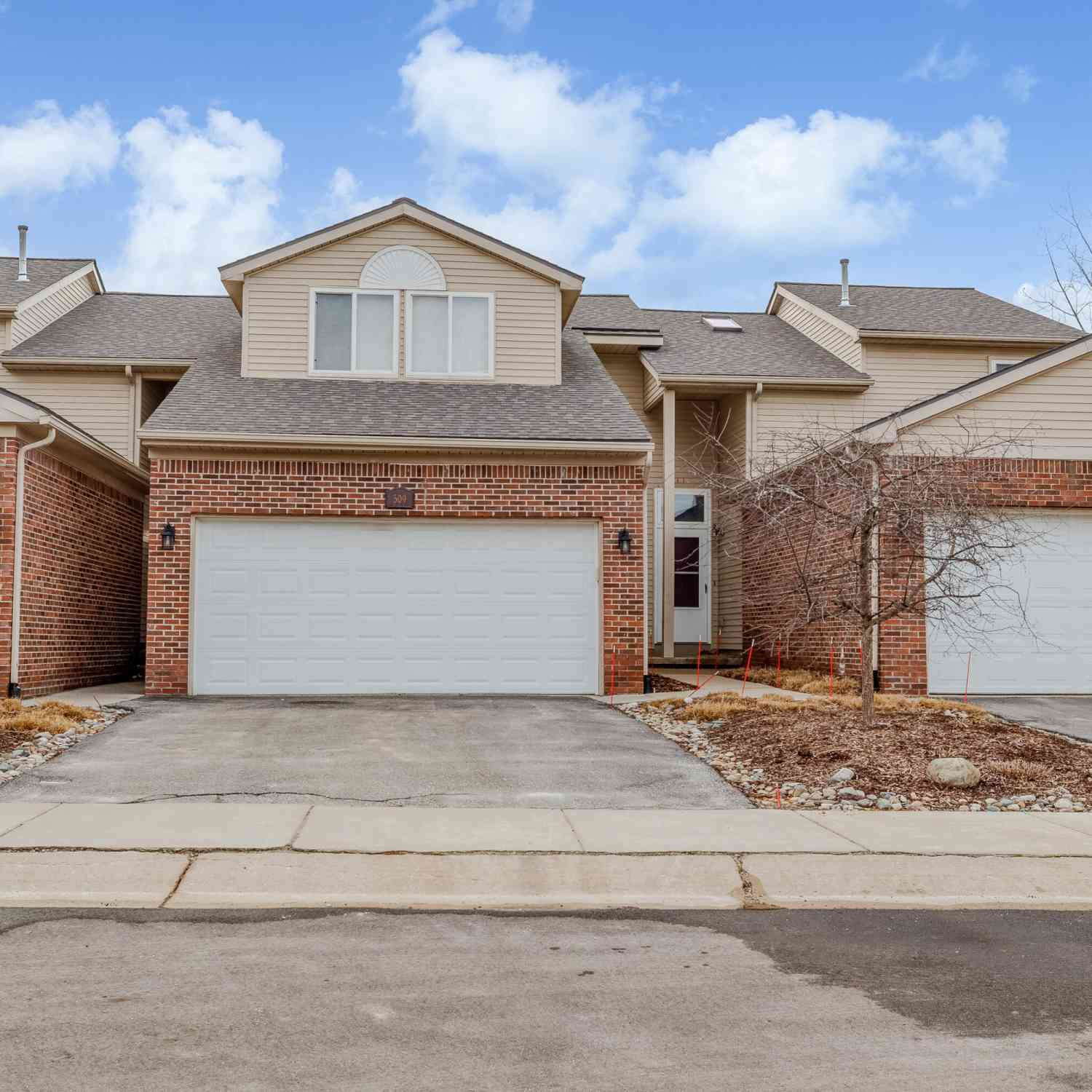 Condo For Sale - 509 N Reese Street<br/> South Lyon, MI 48178