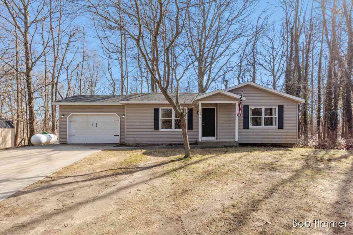 Homes For Sale - 6474 Wintergreen Drive<br/> Fennville, MI 49408