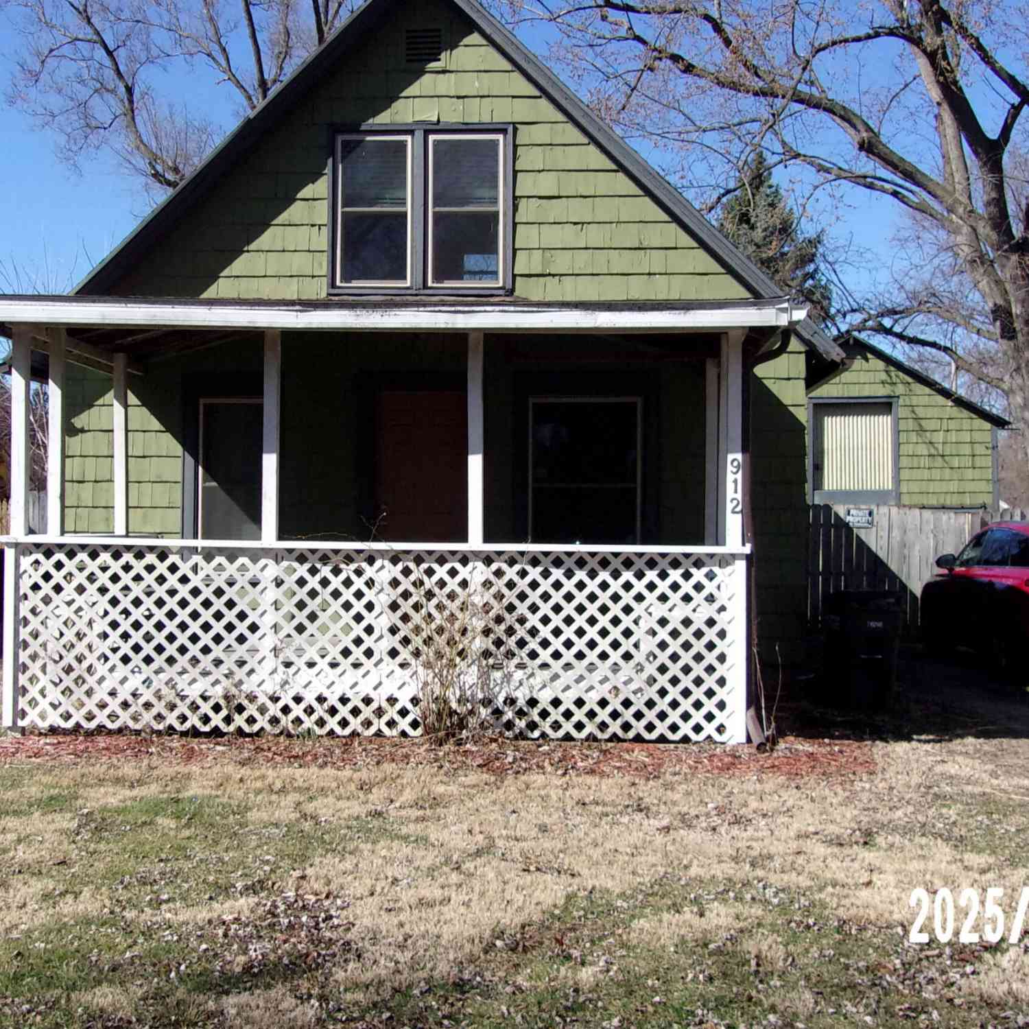 Homes For Sale - 912 Wayne Street<br/> Jackson, MI 49202