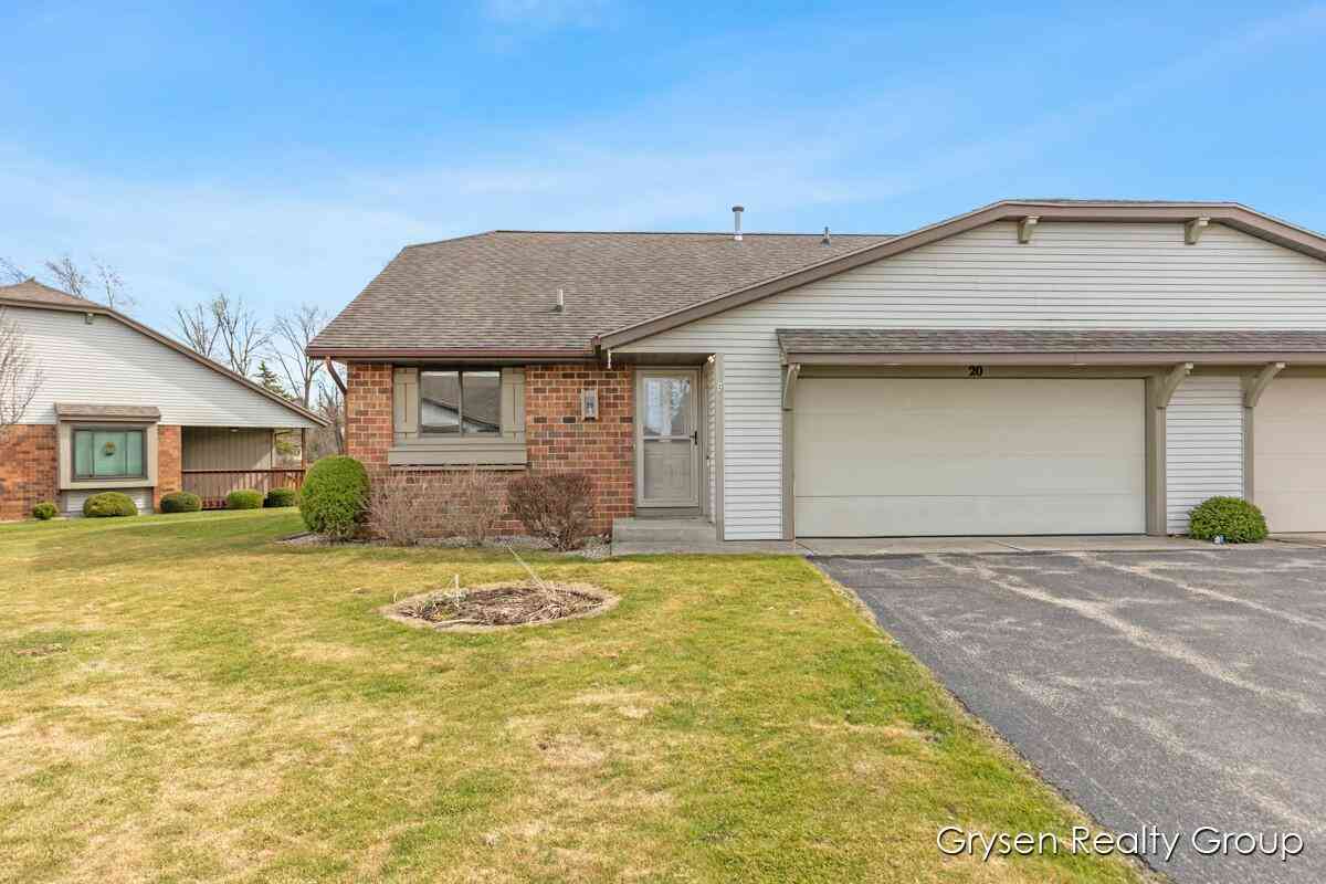 Condo For Sale - 20 S Zeeland Parkway #20<br/> Ottawa County, Zeeland, MI 49464