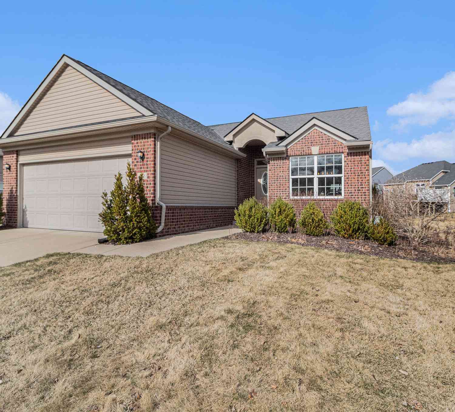 Homes For Sale - 4265 Cloverlane Drive<br/> Ypsilanti, MI 48197