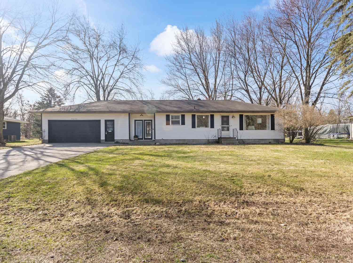 Homes For Sale - 9486 Mary Lou Street<br/> Zeeland, MI 49464