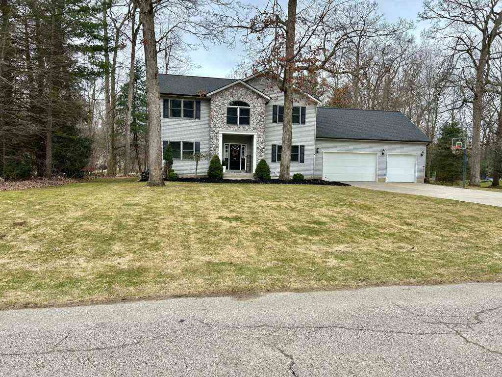 Homes For Sale - 935 Bear Lake Road<br/> Muskegon, MI 49445