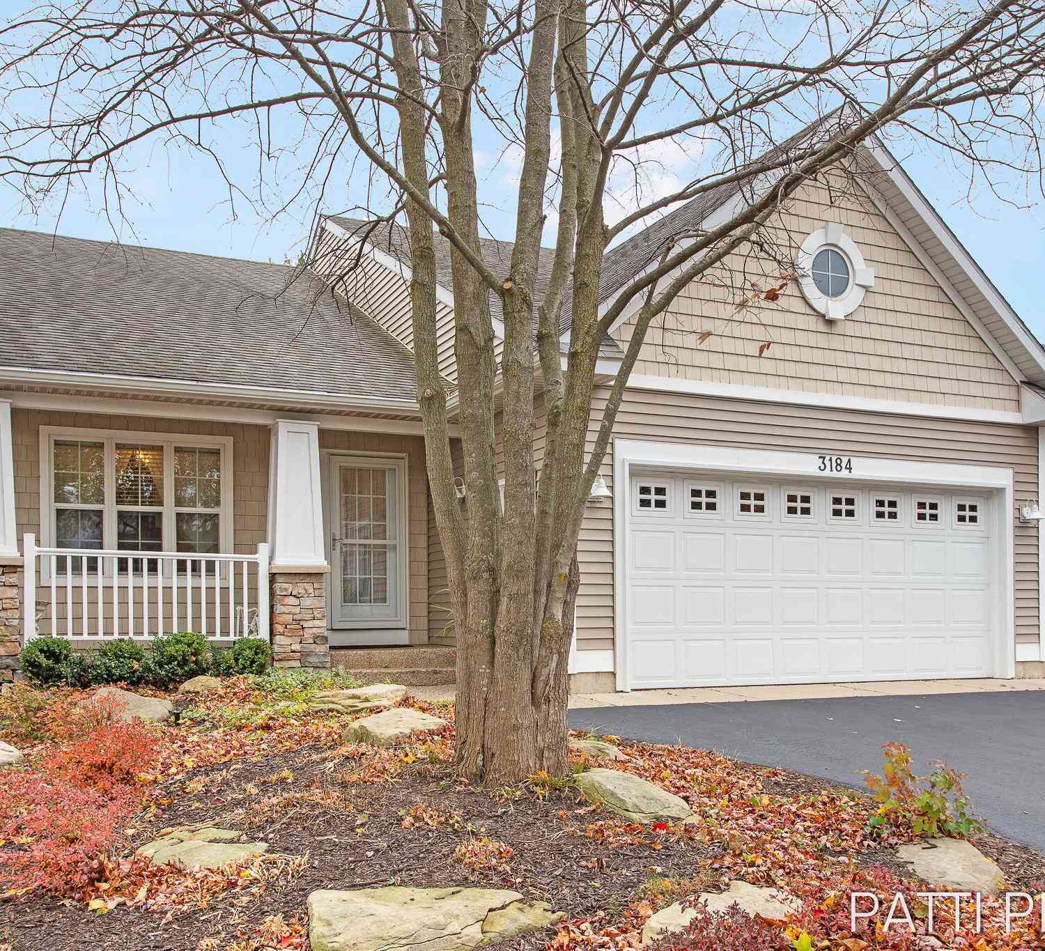 Condo For Sale - 3184 Summer Grove Way<br/> Ottawa County, Zeeland, MI 49464
