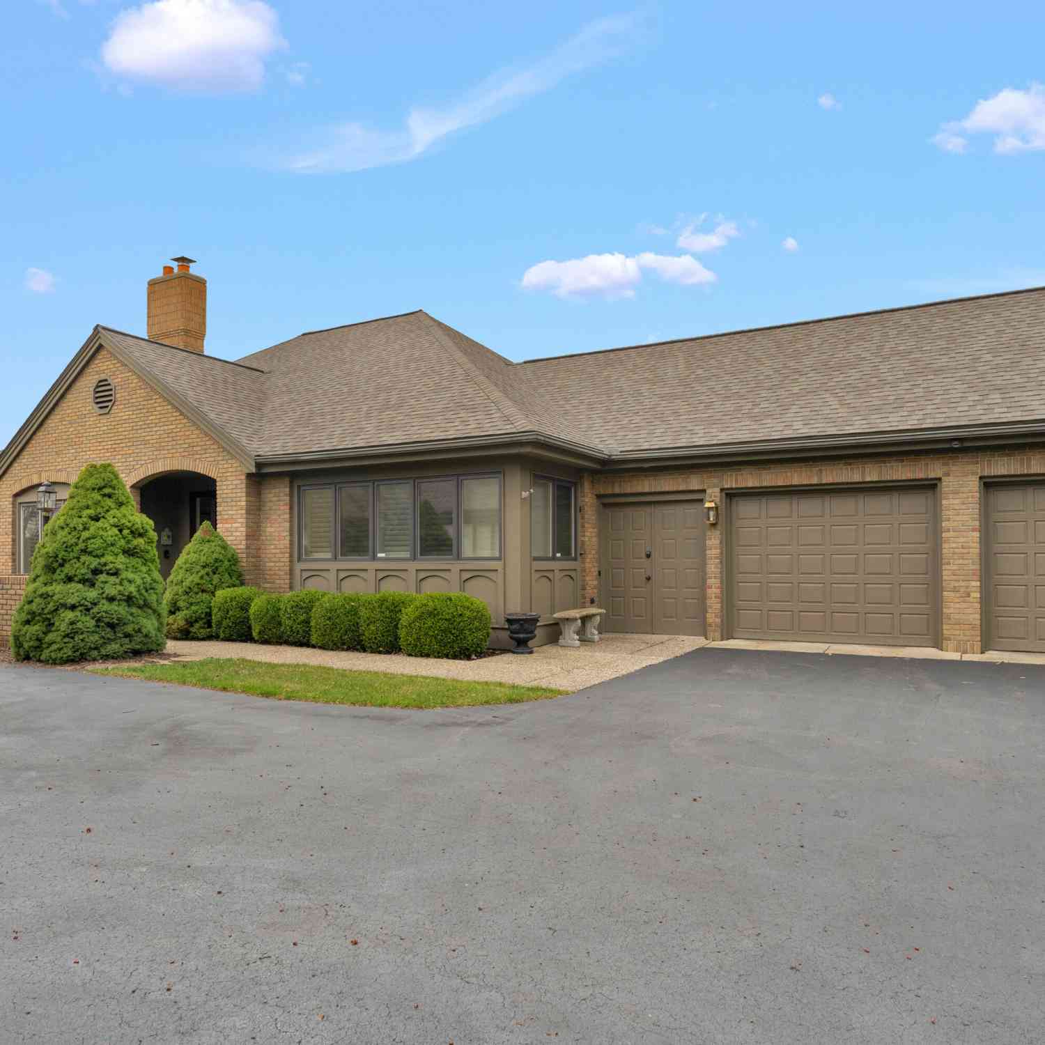 Condo For Sale - 682 Cascade Hills Ridge #32<br/> Grand Rapids, MI 49546