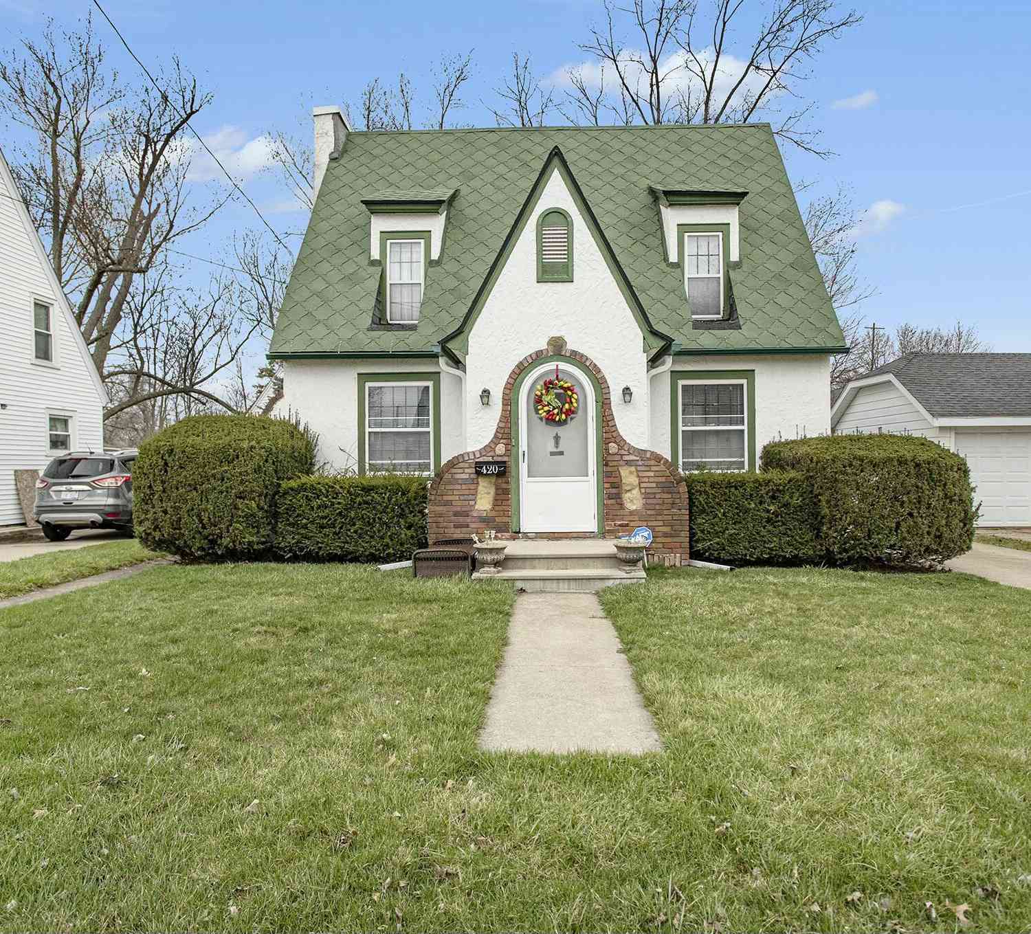 Homes For Sale - 420 Orleans Avenue<br/> Battle Creek, MI 49015
