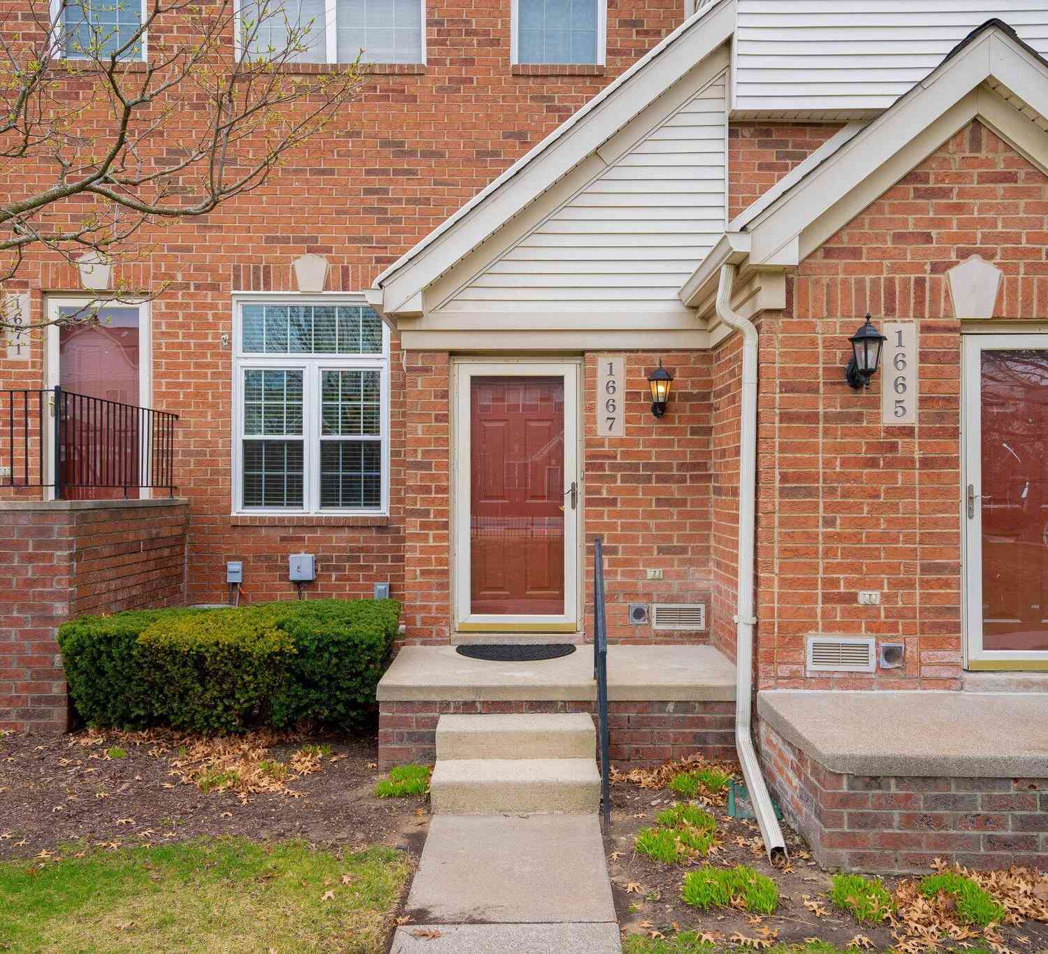 Condo For Sale - 1667 Campau Farms Circle<br/> Wayne County, Detroit, MI 48207