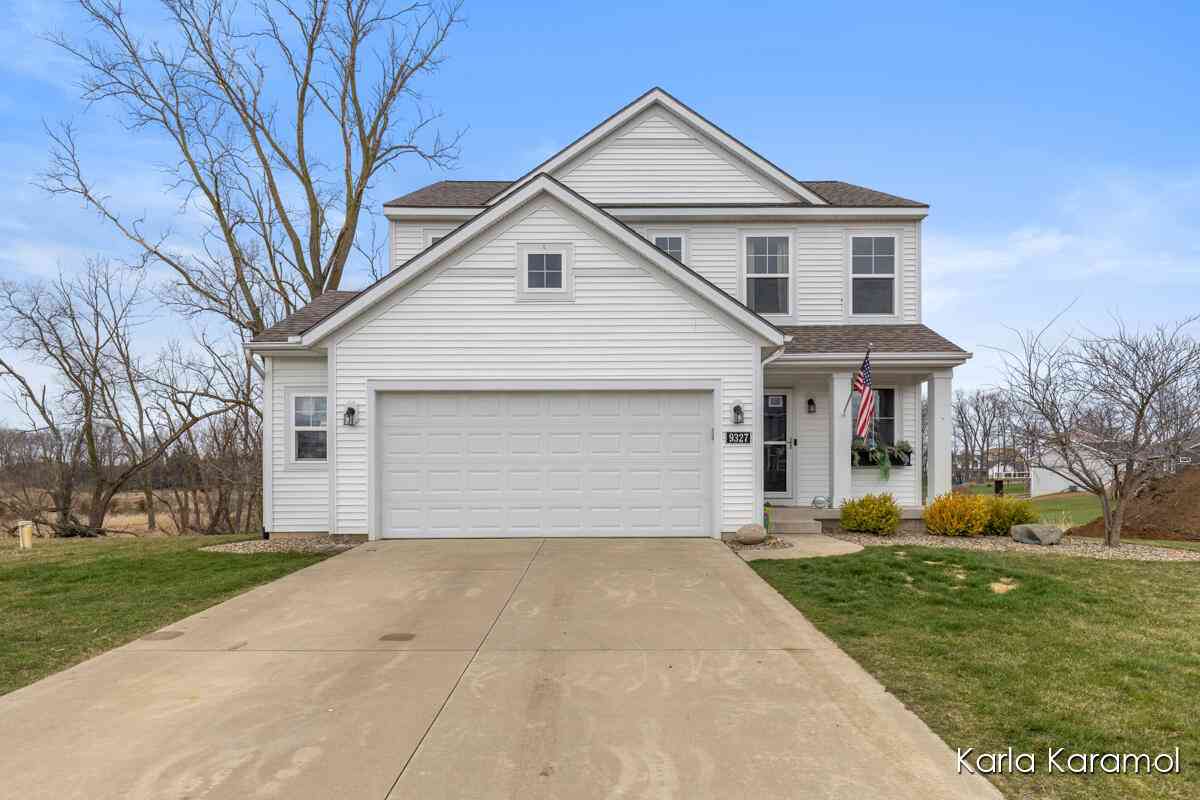 Homes For Sale - 9327 Shimano Drive<br/> Portland, MI 48875