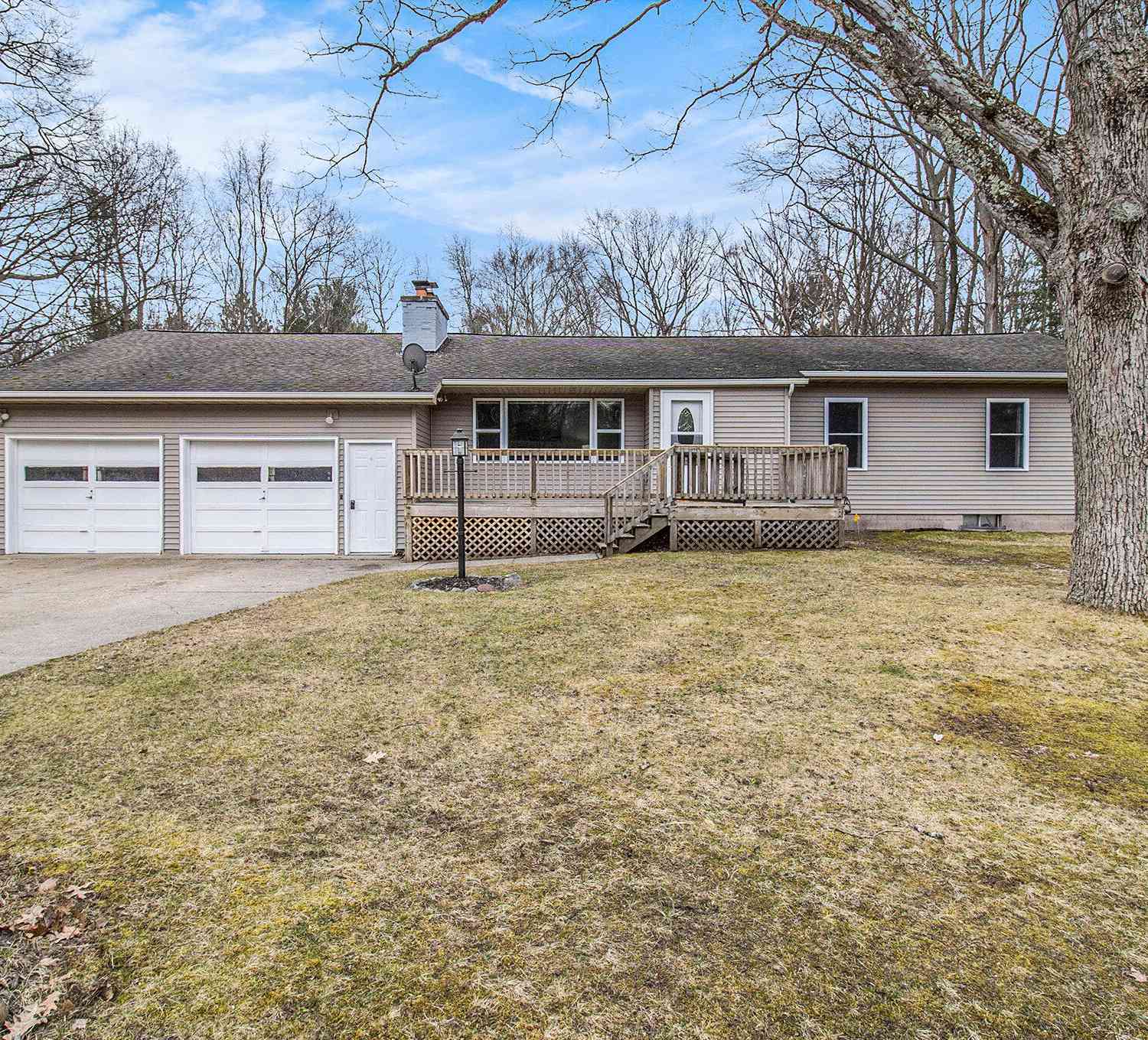 Homes For Sale - 5925 W Decker Road<br/> Ludington, MI 49431
