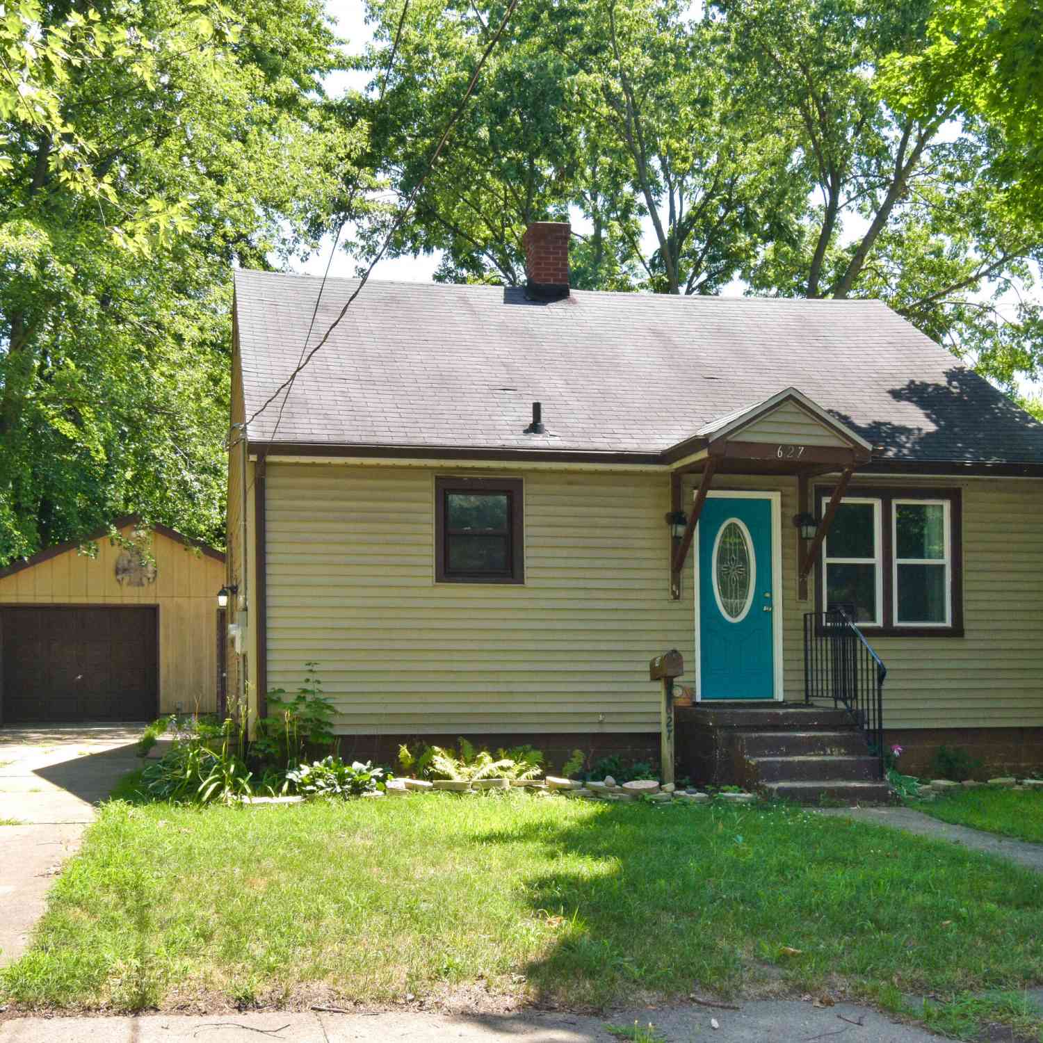 Homes For Sale - 627 N 6th Street<br/> Niles, MI 49120