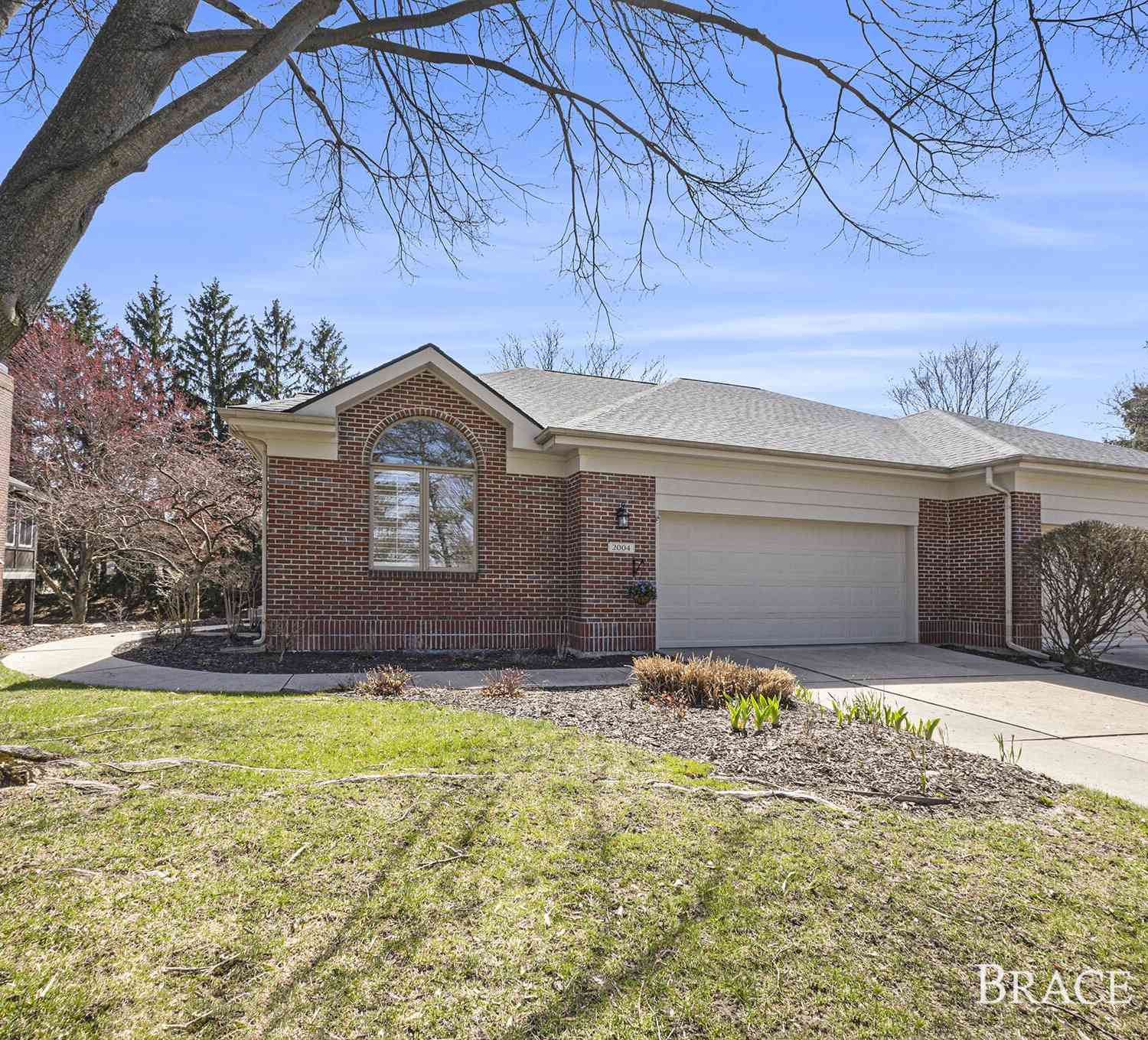 Condo For Sale - 2004 S Terrace Lane<br/> Grand Rapids, MI 49505