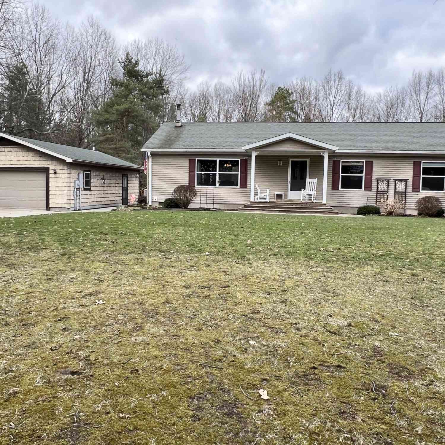 Homes For Sale - 190 W Treml Road<br/> Mason County, Free Soil, MI 49411
