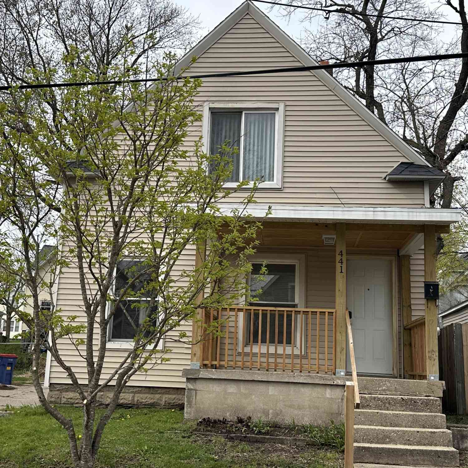 Homes For Sale - 441 Fernando Street<br/> Grand Rapids, MI 49505