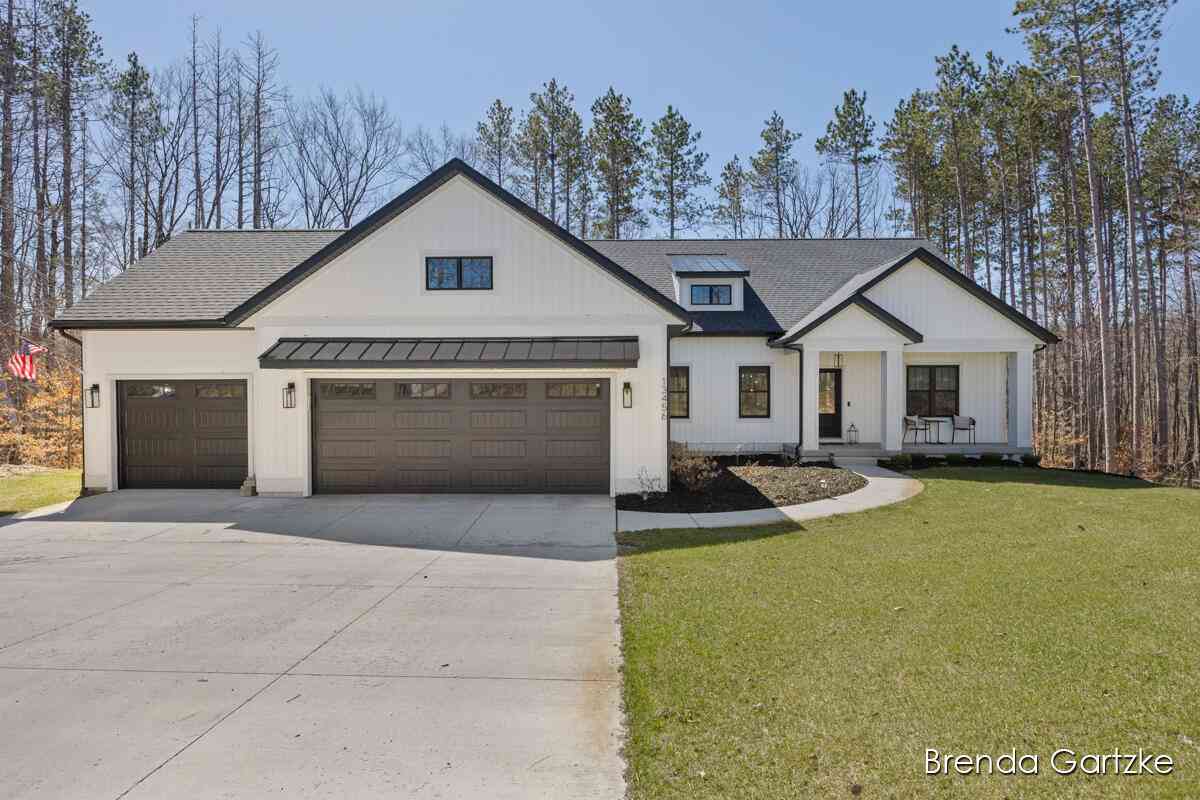 Homes For Sale - 13456 Windy Craig Drive<br/> Kent County, Gowen, MI 49326