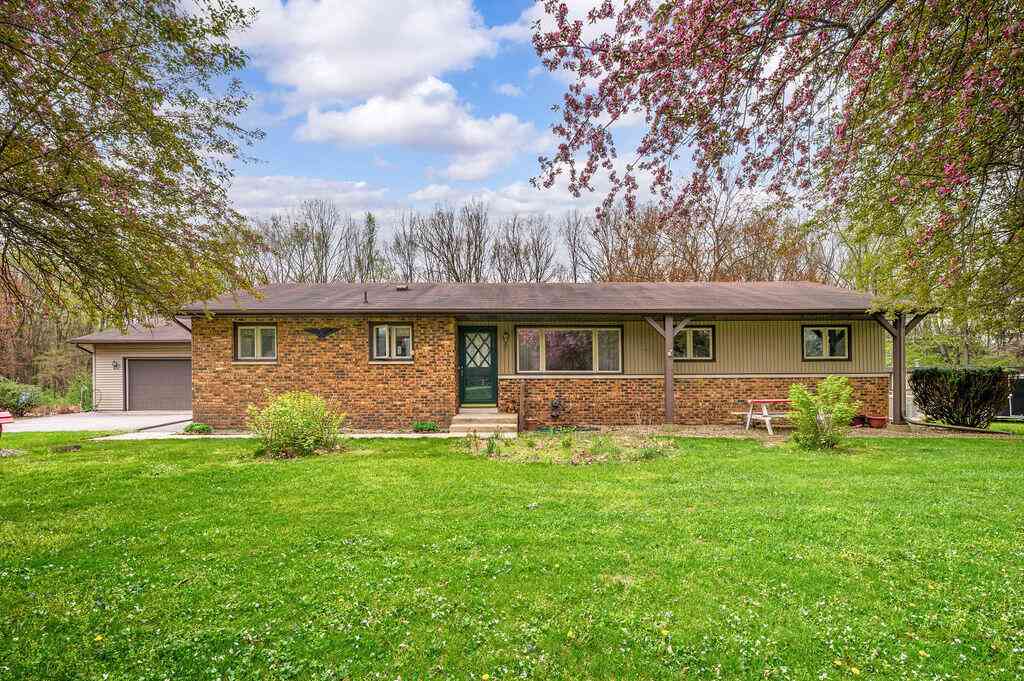 Homes For Sale - 32779 Redfield Street<br/> Niles, MI 49120