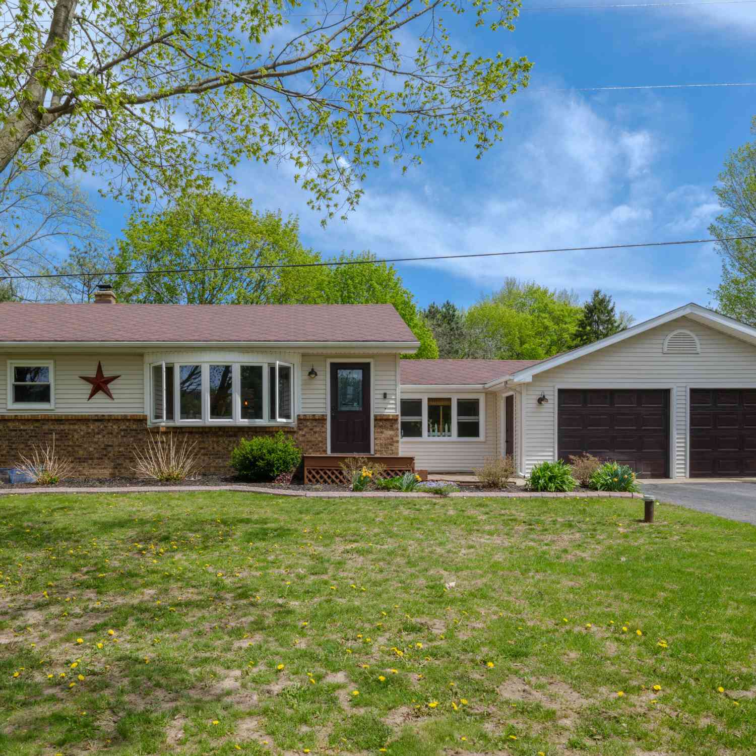 Homes For Sale - 934 N 7th Street<br/> Kalamazoo, MI 49009