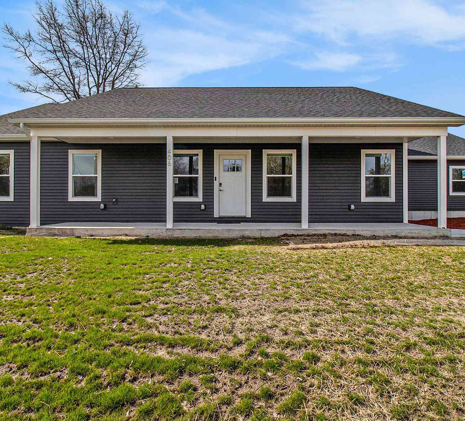 Homes For Sale - 406 E Stray Avenue<br/> Ludington, MI 49431