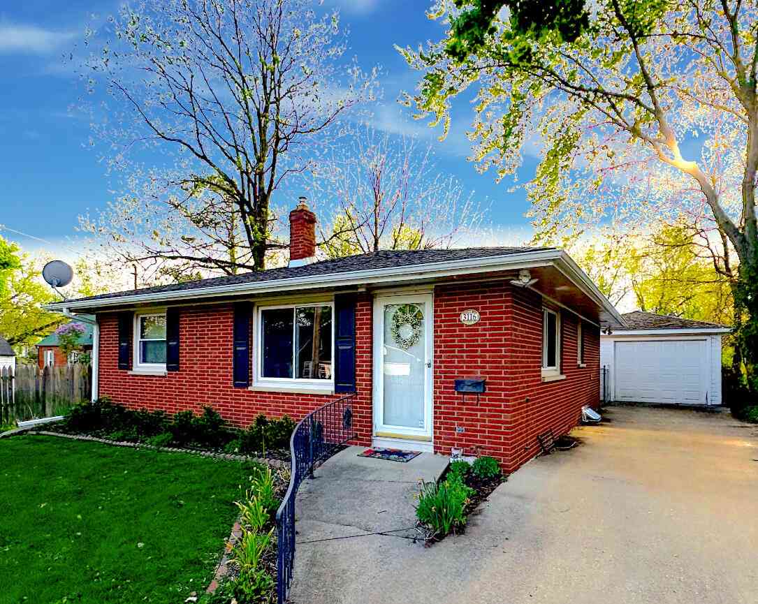 Homes For Sale - 3116 Fulford Street<br/> Kalamazoo, MI 49001