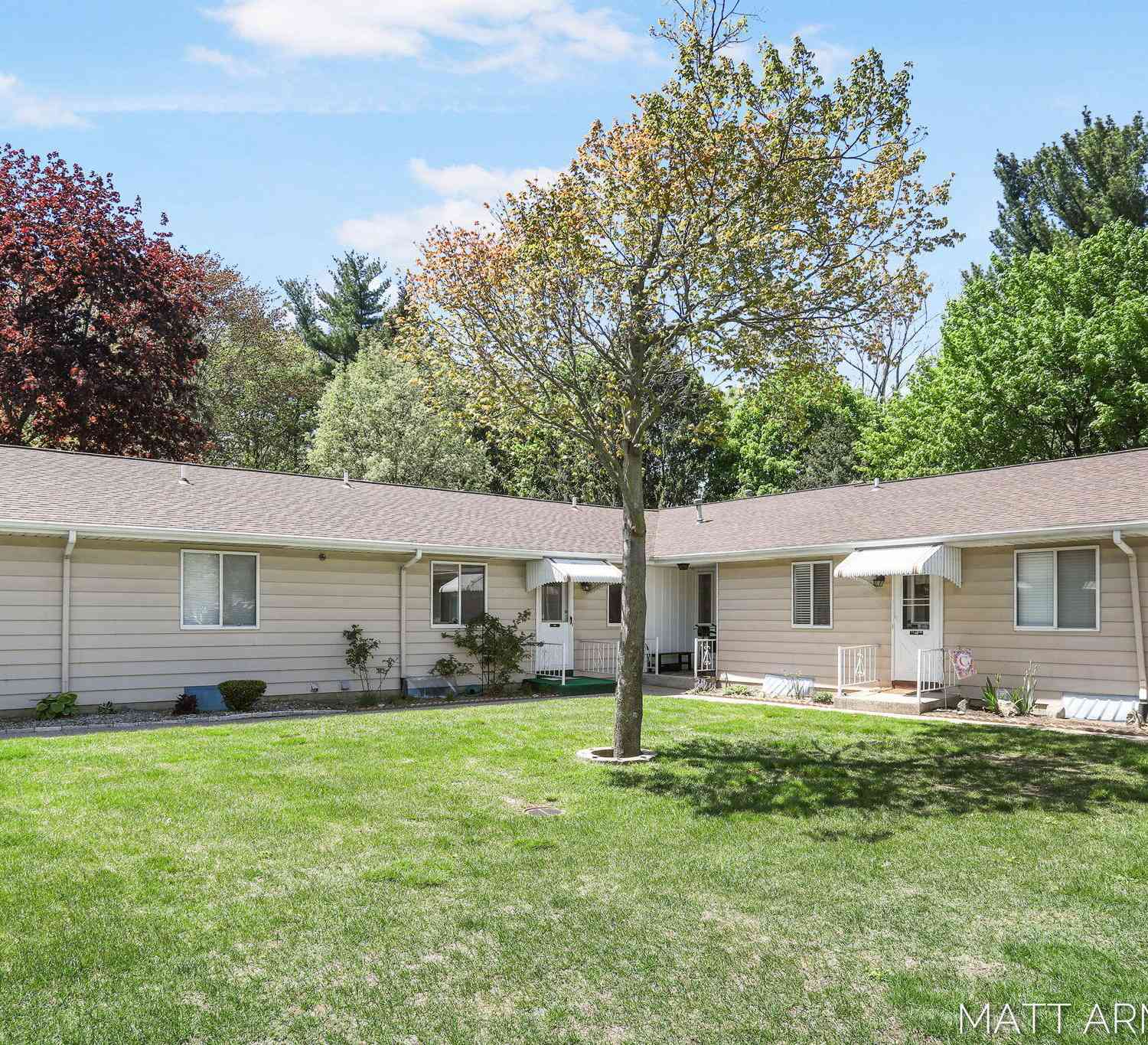 Condo For Sale - 5803 Leisure South Drive<br/> Kentwood, MI 49548