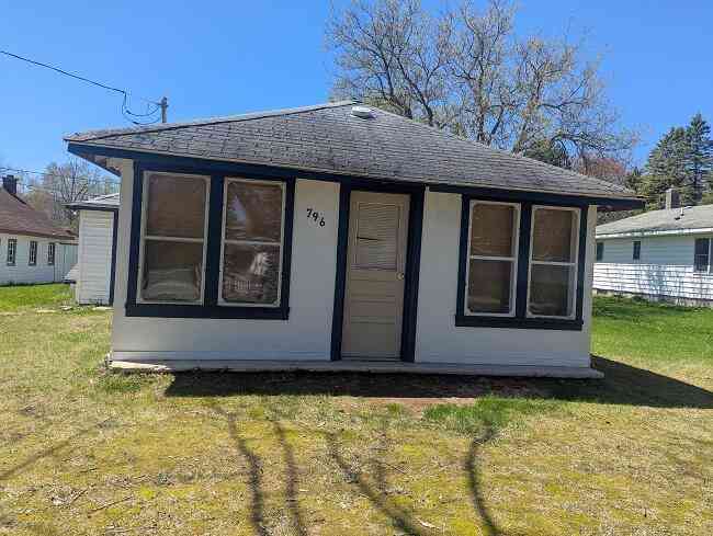 Homes For Sale - 796 Old County Farm Street<br/> Harrison, MI 48625