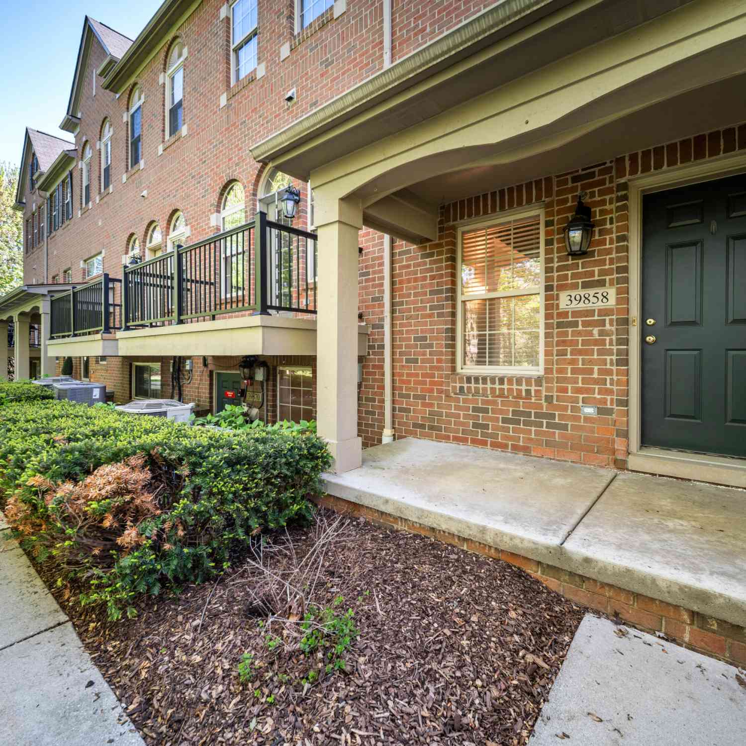 Condo For Sale - 39858 Rockcrest Circle<br/> Northville, MI 48168