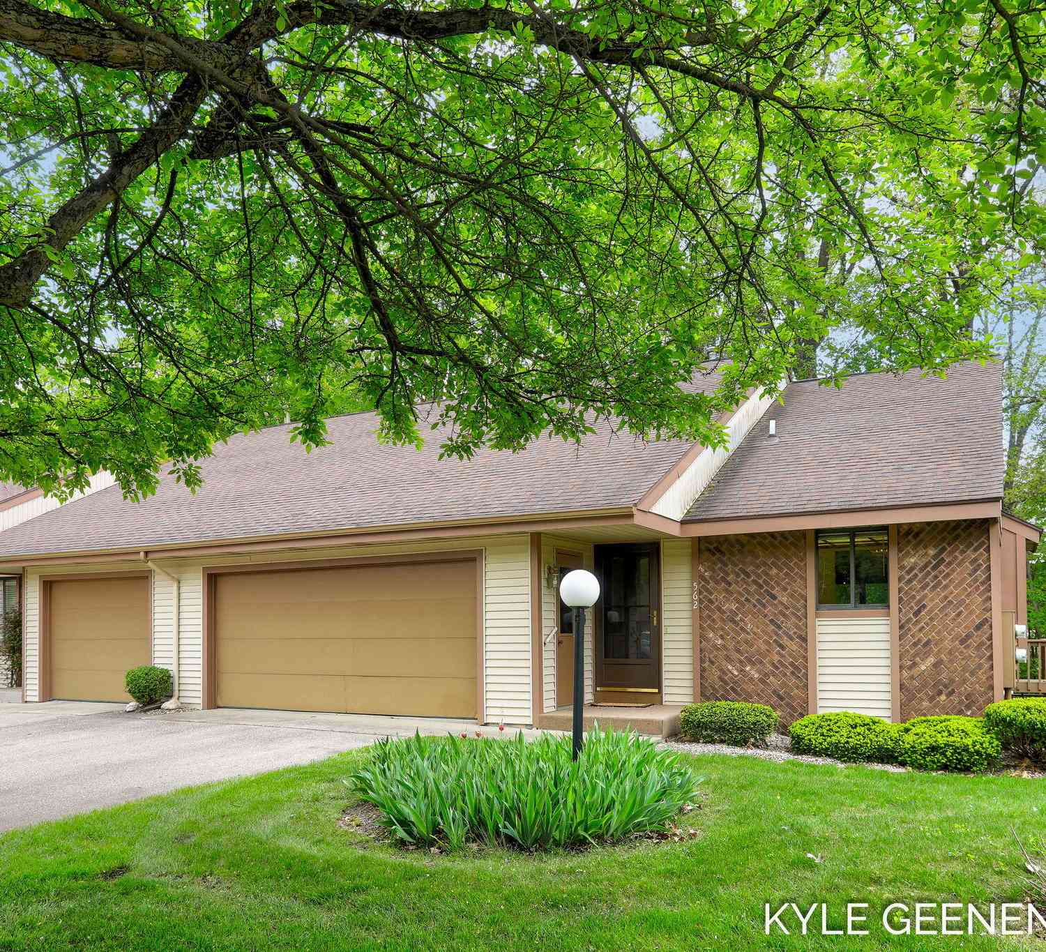 Condo For Sale - 562 Cherry Lane<br/> Holland, MI 49424