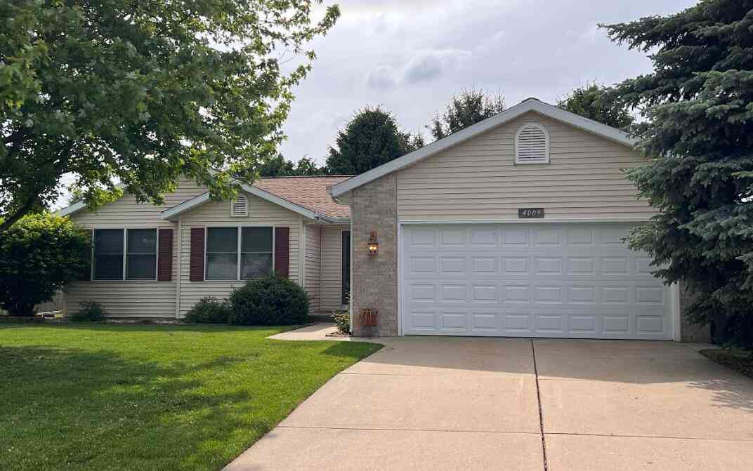 Homes For Sale - 4009 Wild Meadow Street<br/> Kalamazoo, MI 49048