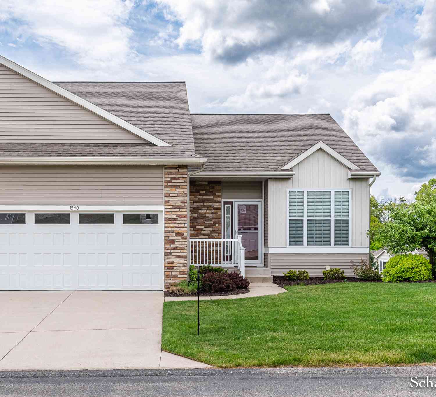 Condo For Sale - 1540 Center Hill Road<br/> Lowell, MI 49331
