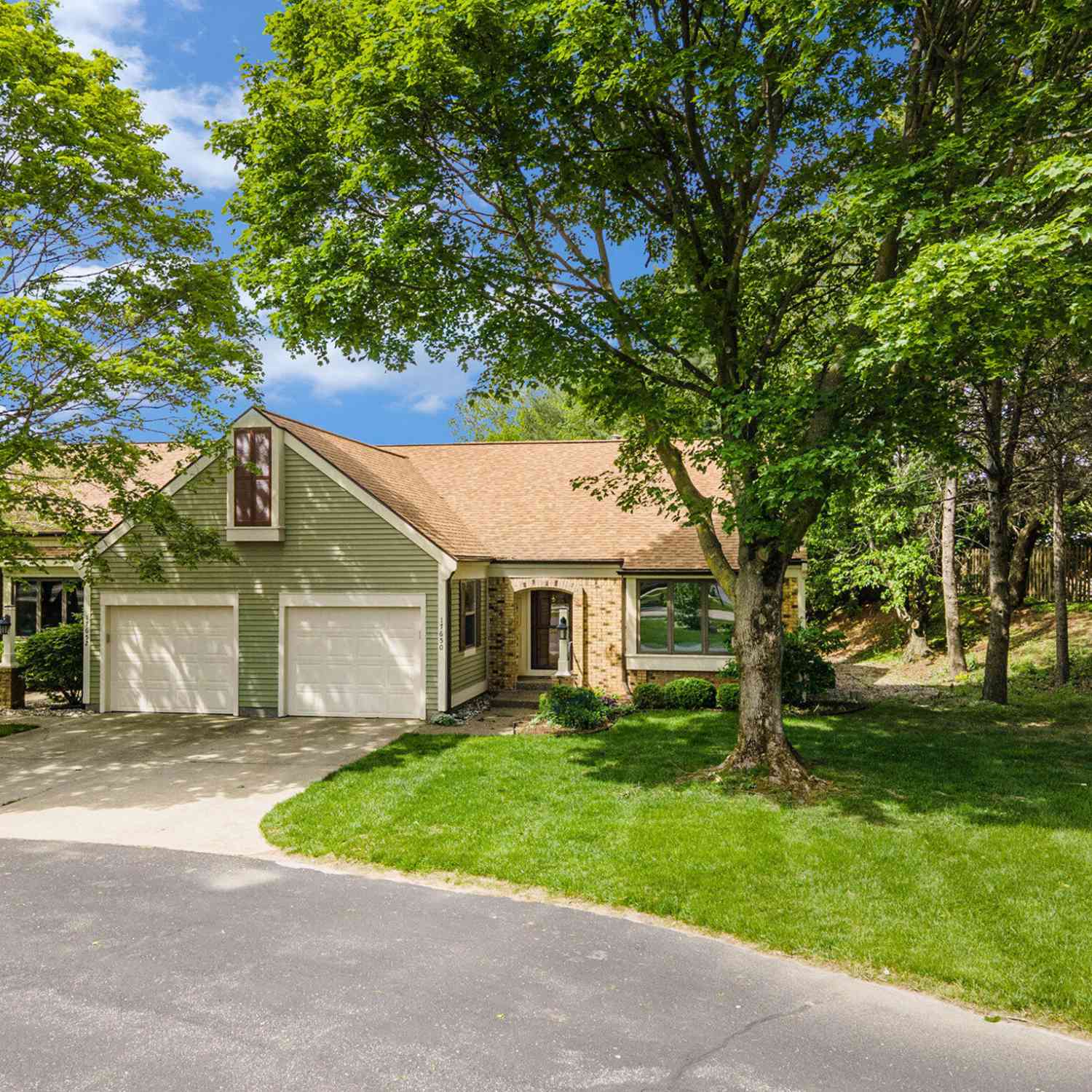 Condo For Sale - 17650 Woodbridge Road #1<br/> Spring Lake, MI 49456