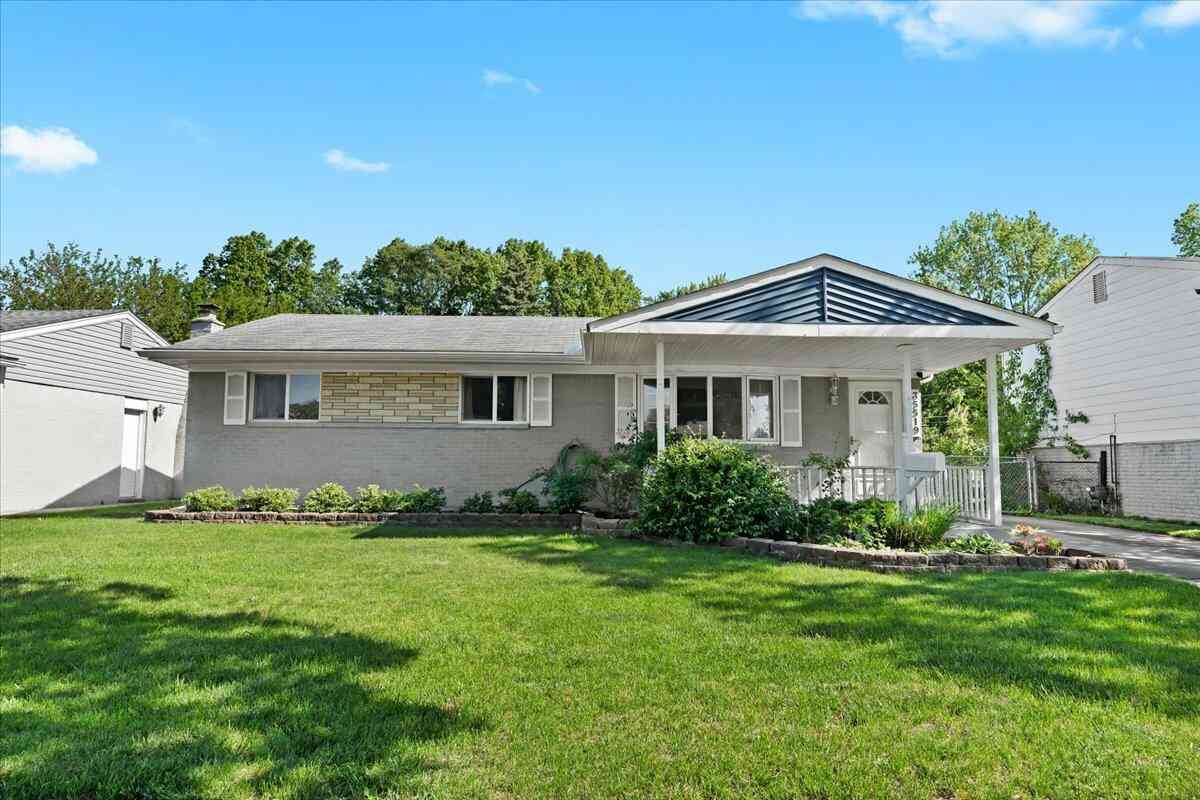 Homes For Sale - 35519 Canyon Drive<br/> Westland, MI 48186